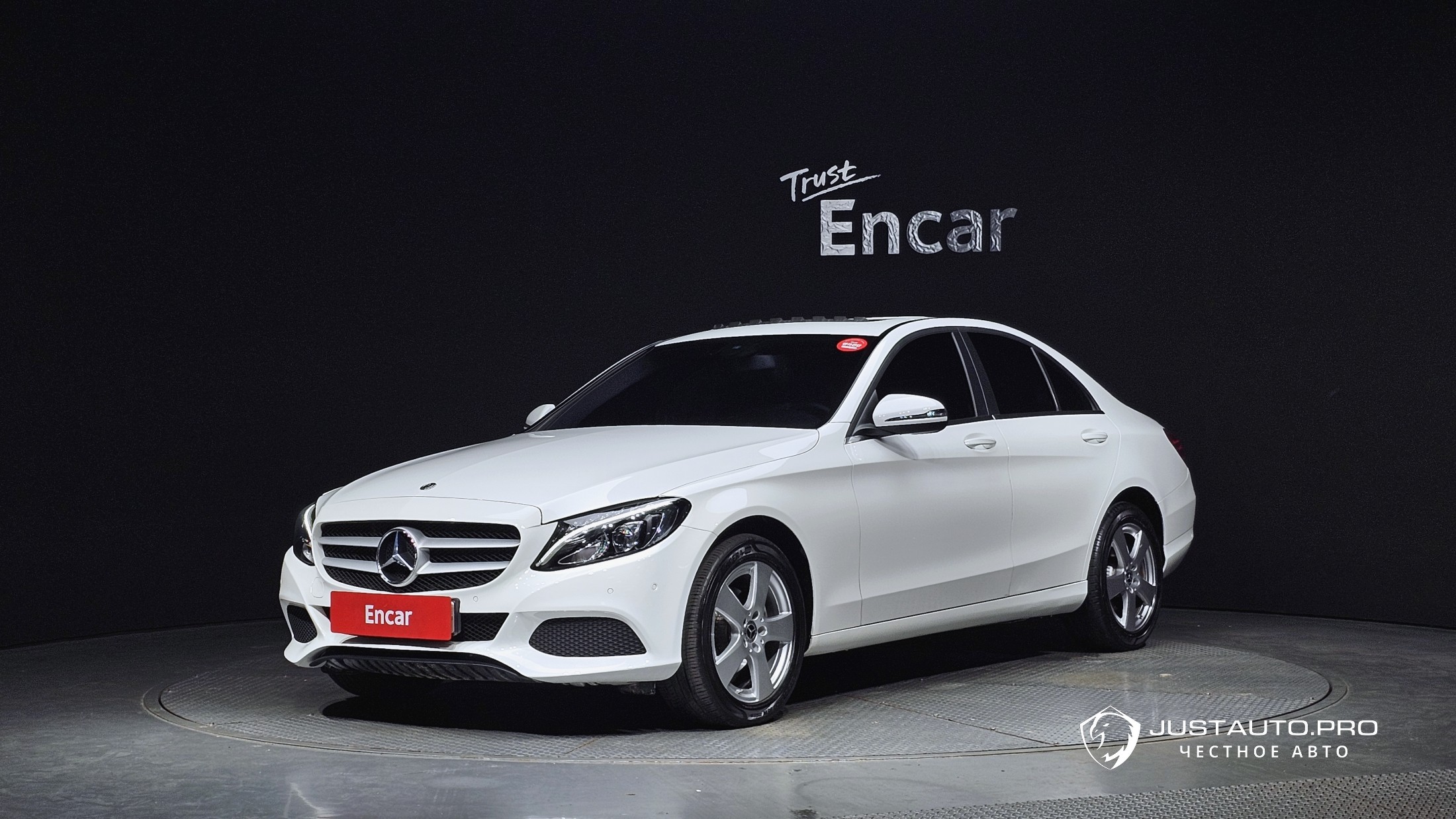 Автомобиль Mercedes-Benz C-Class