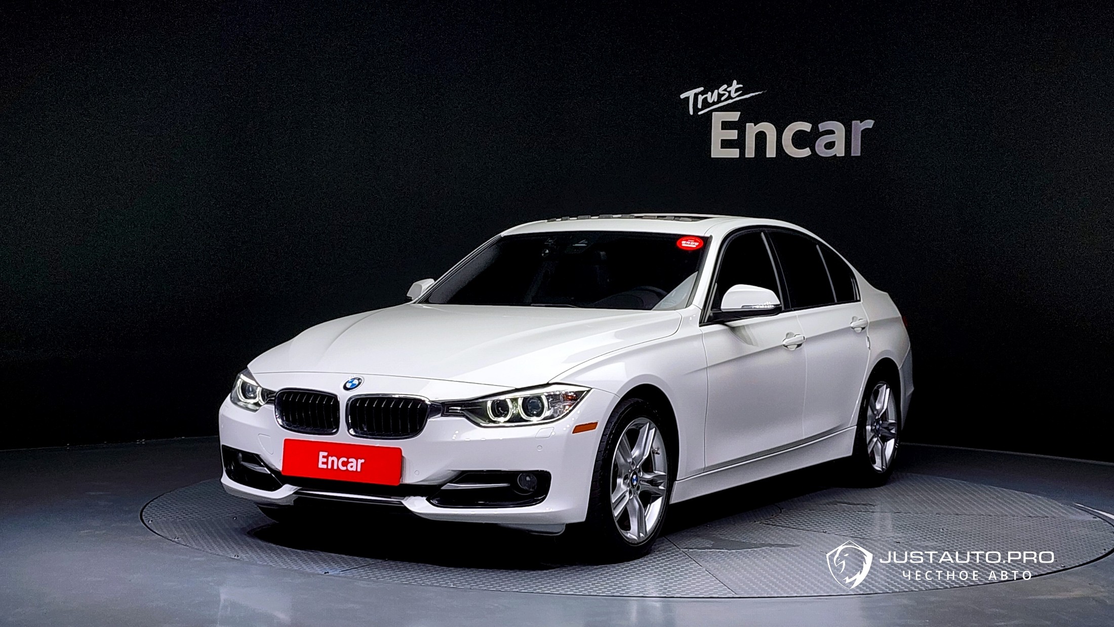 Автомобиль BMW 3-Series