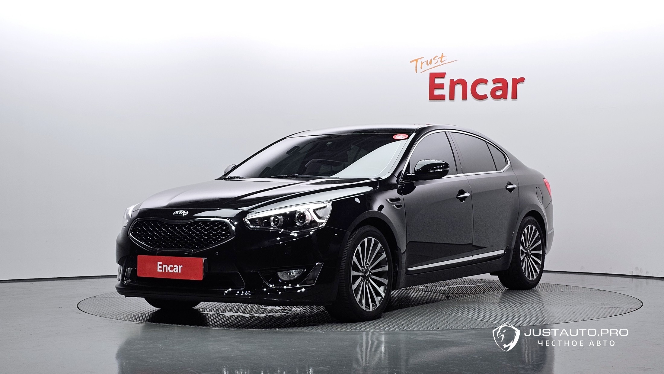 Автомобиль Kia K7