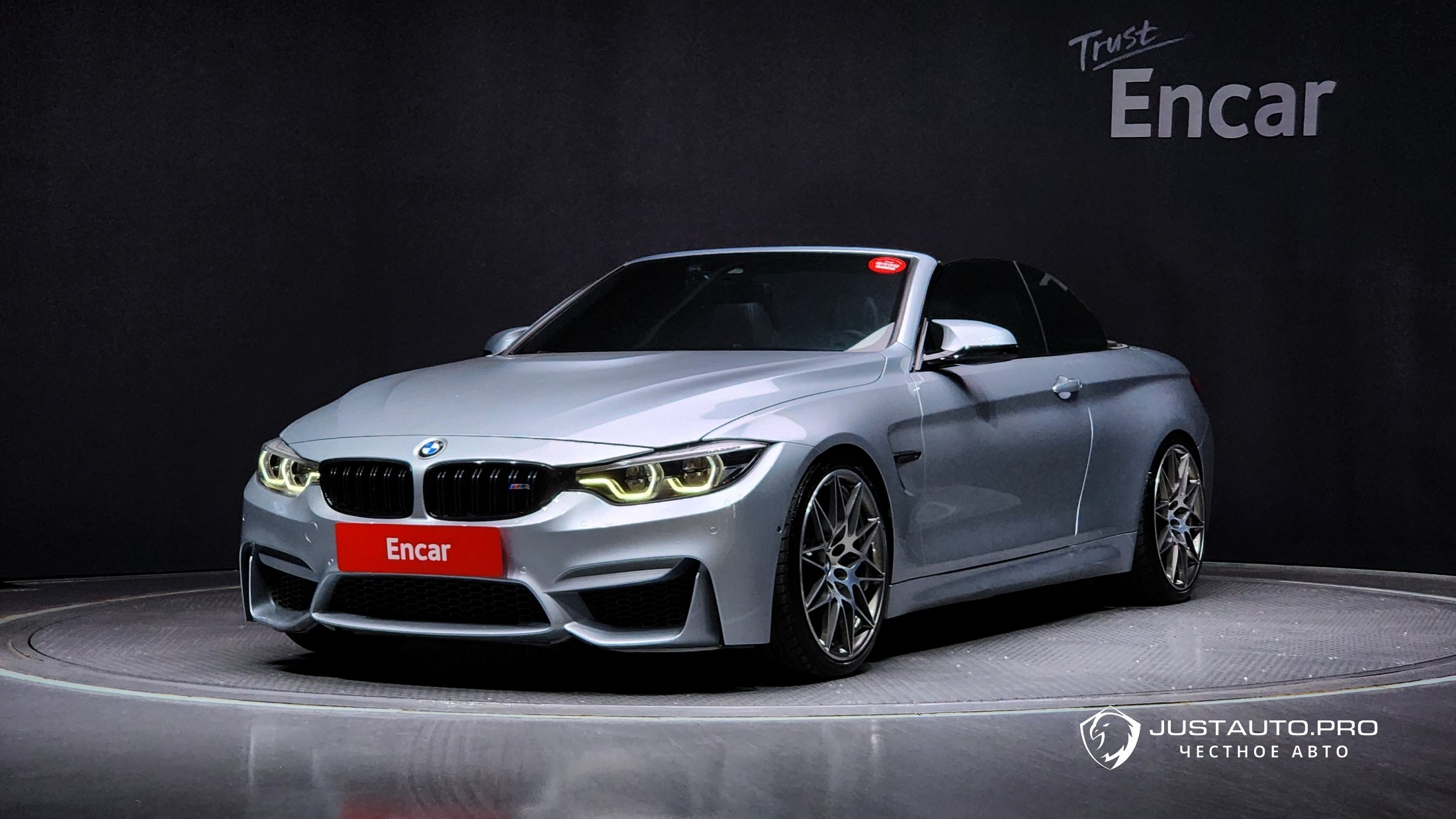 Автомобиль BMW M4