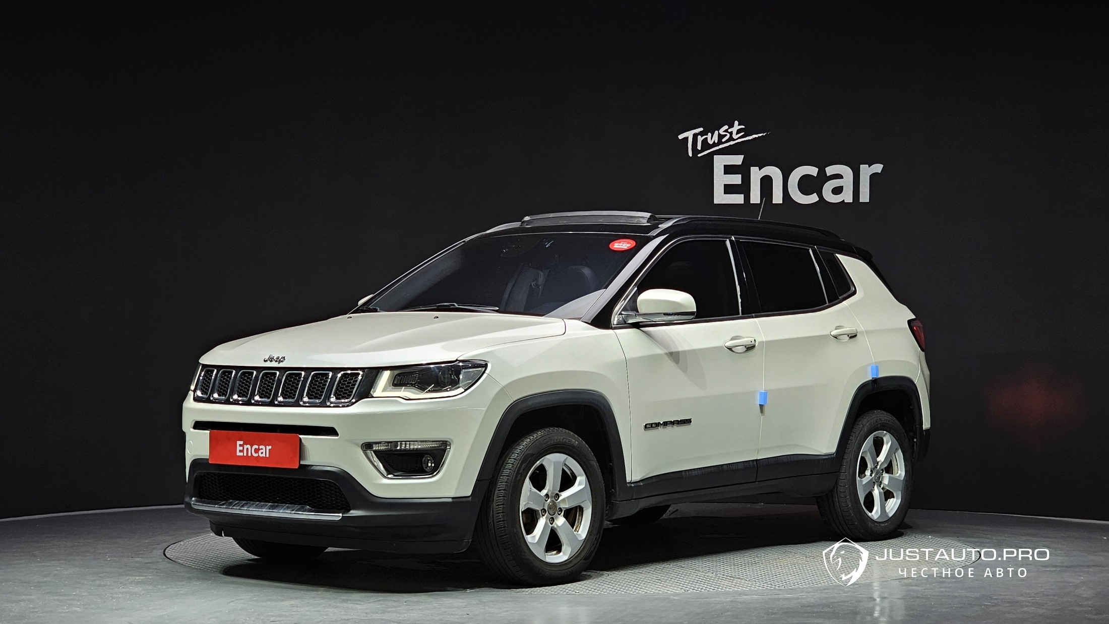 Автомобиль Jeep Compass