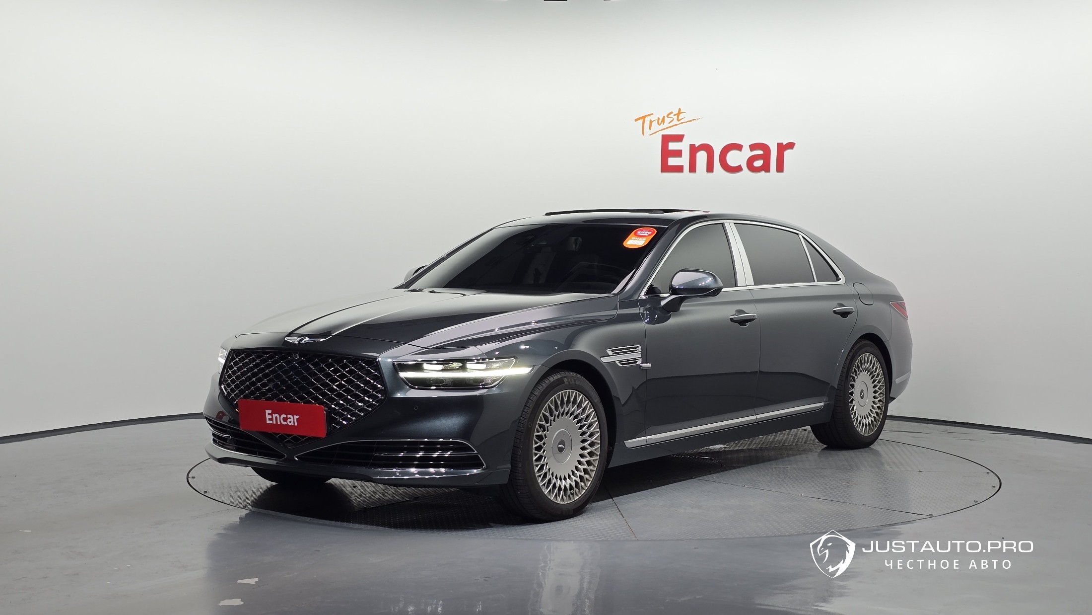 Автомобиль Genesis G90