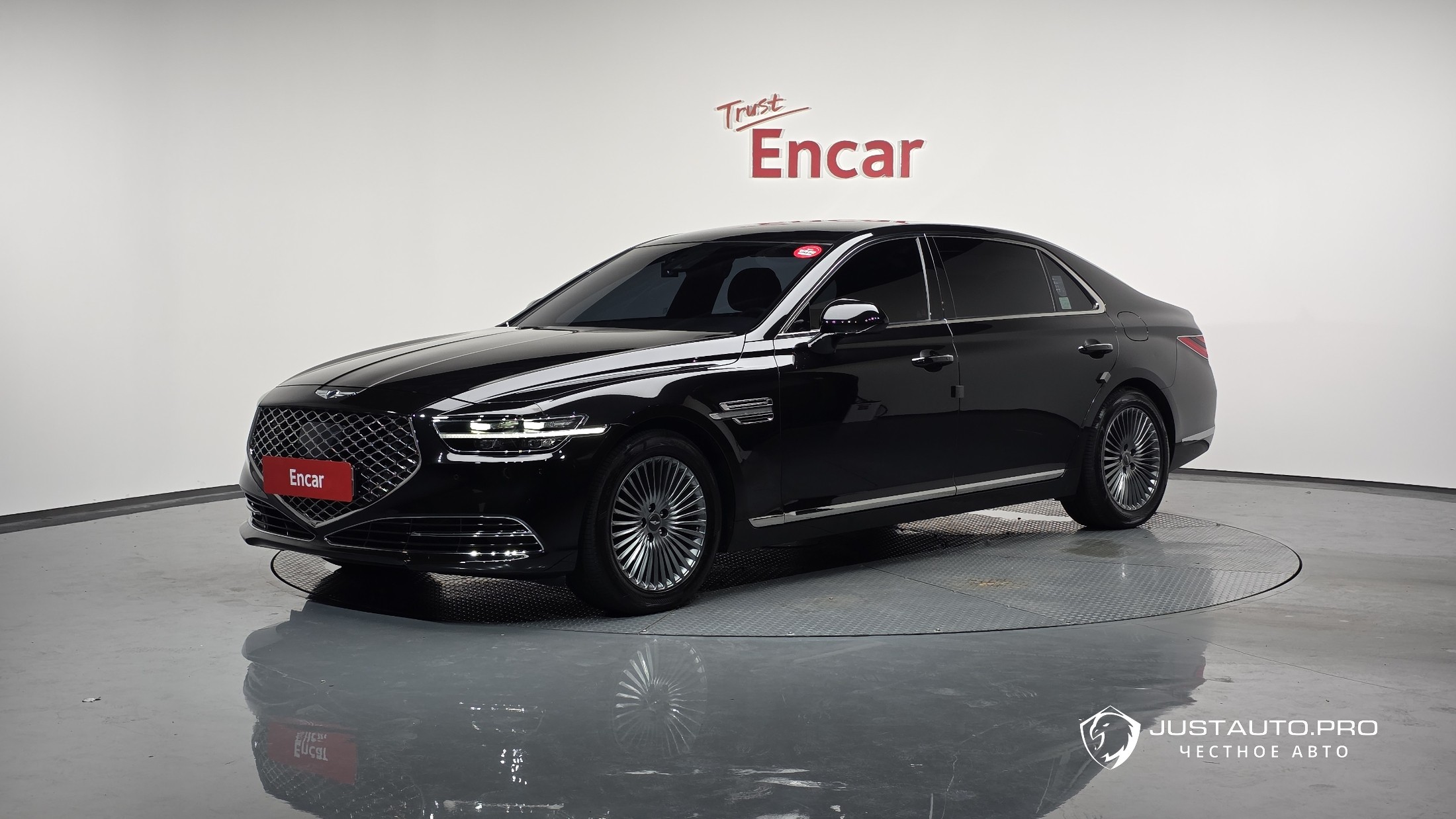 Автомобиль Genesis G90