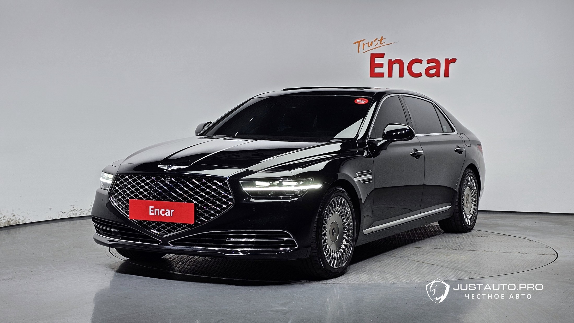 Автомобиль Genesis G90