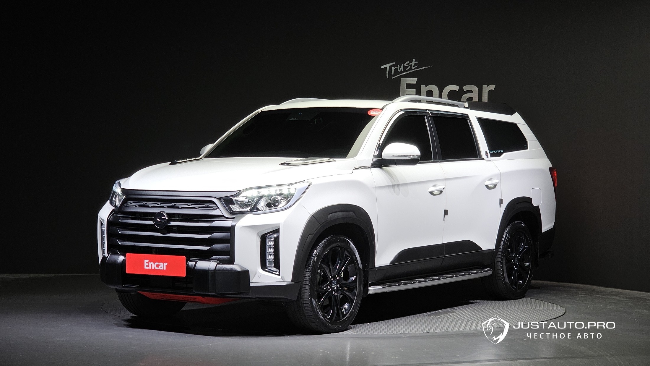 Автомобиль KG_Mobility_Ssangyong Rexton