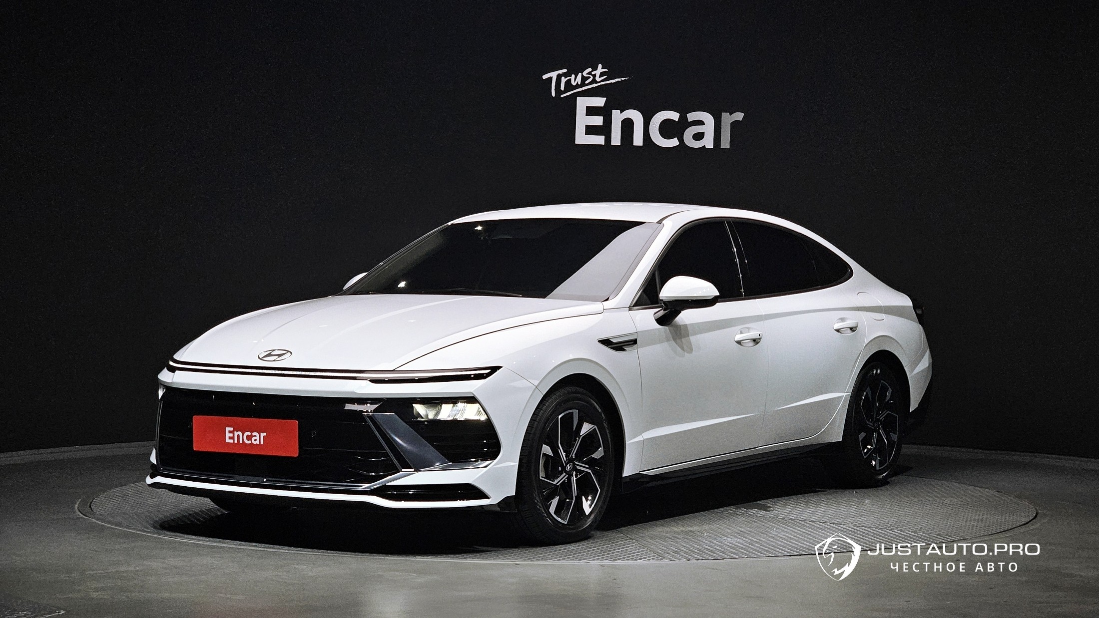 Автомобиль Hyundai Sonata