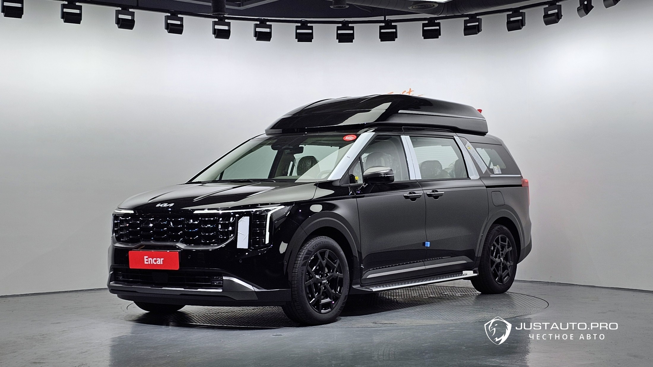 Автомобиль Kia Canival