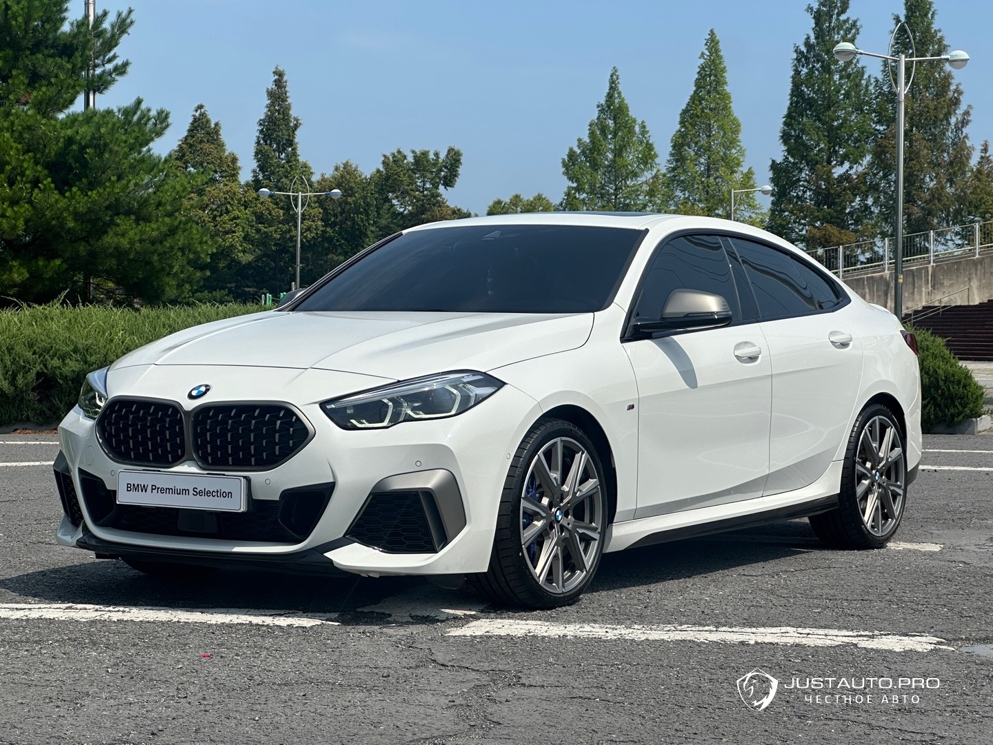Автомобиль BMW 2-Series