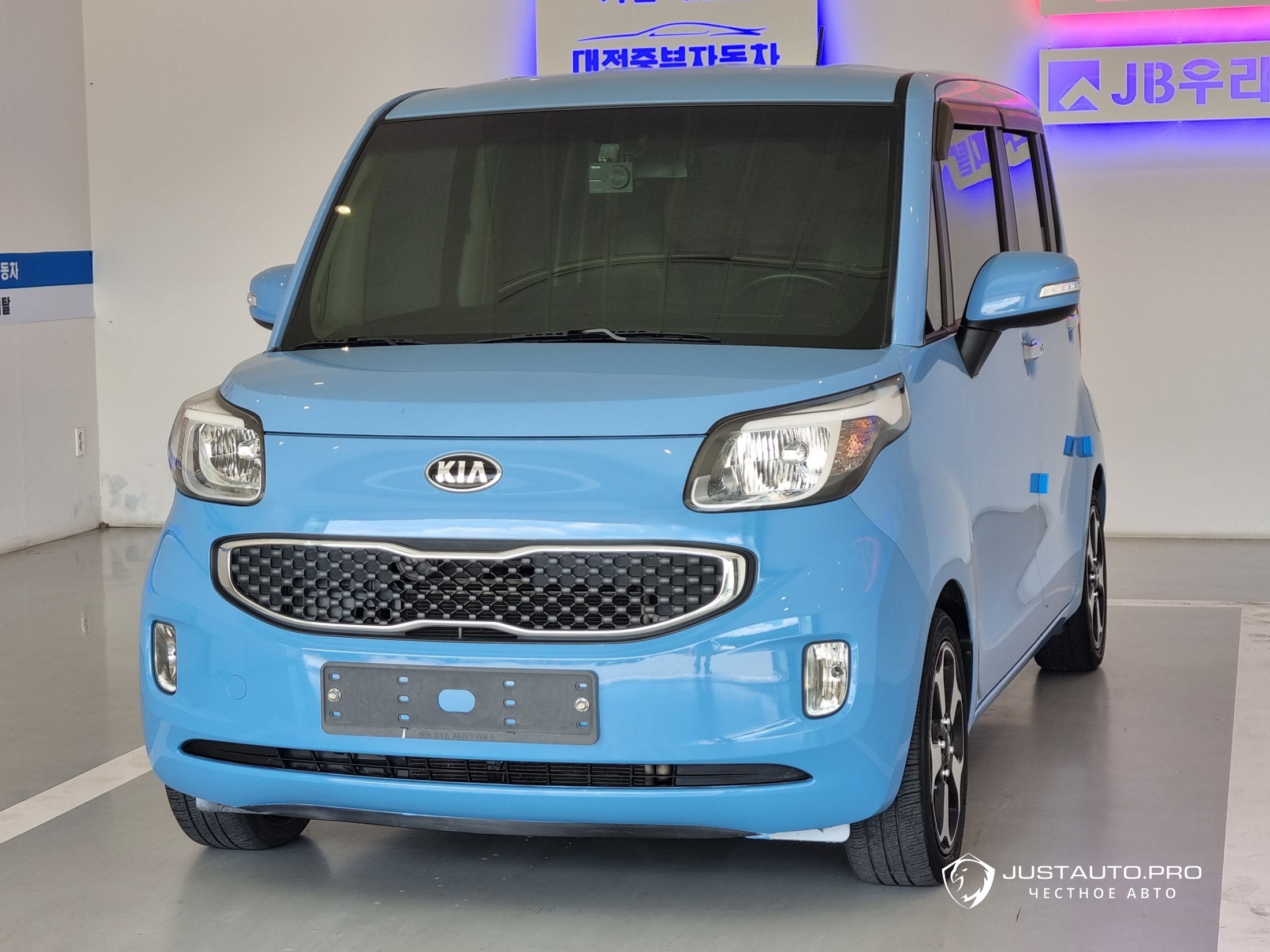 Автомобиль Kia RAY