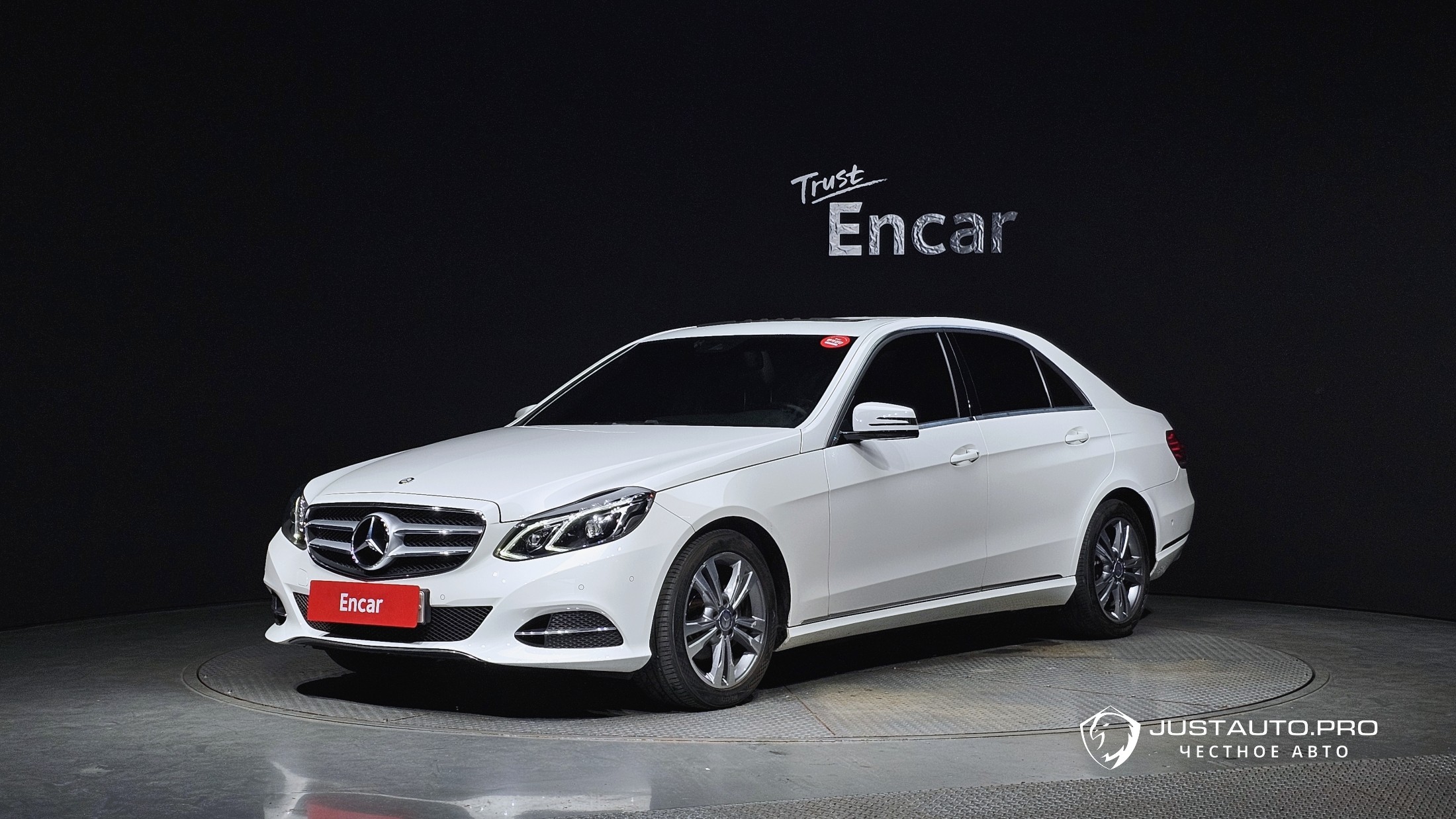 Автомобиль Mercedes-Benz E-Class