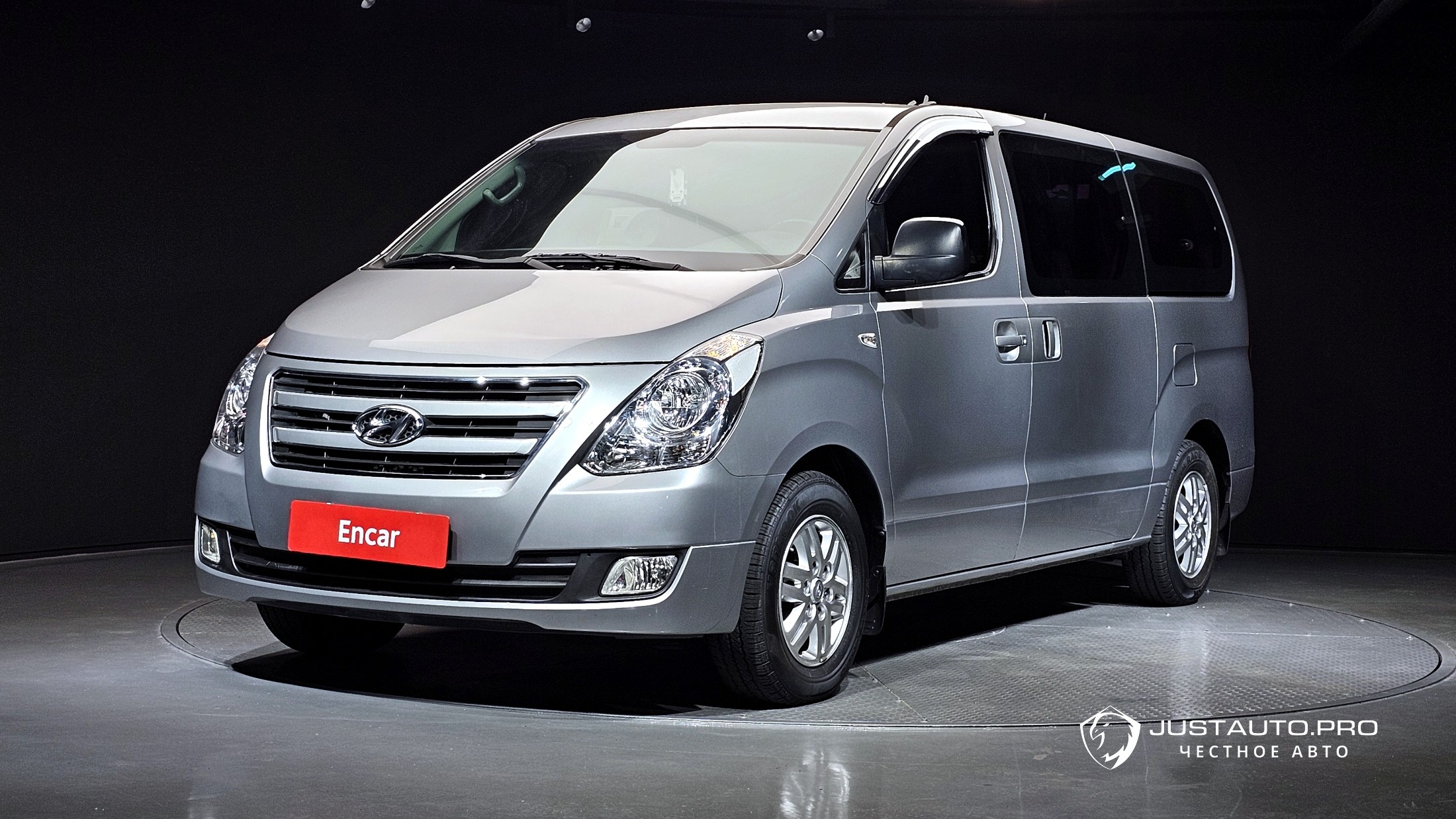 Автомобиль Hyundai Starex