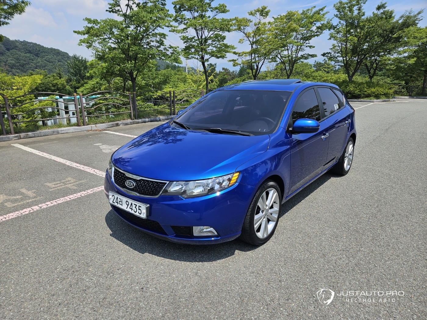 Автомобиль Kia Porte
