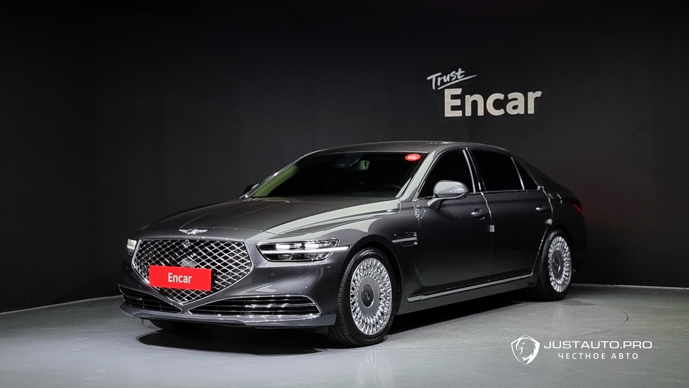 Автомобиль Genesis G90