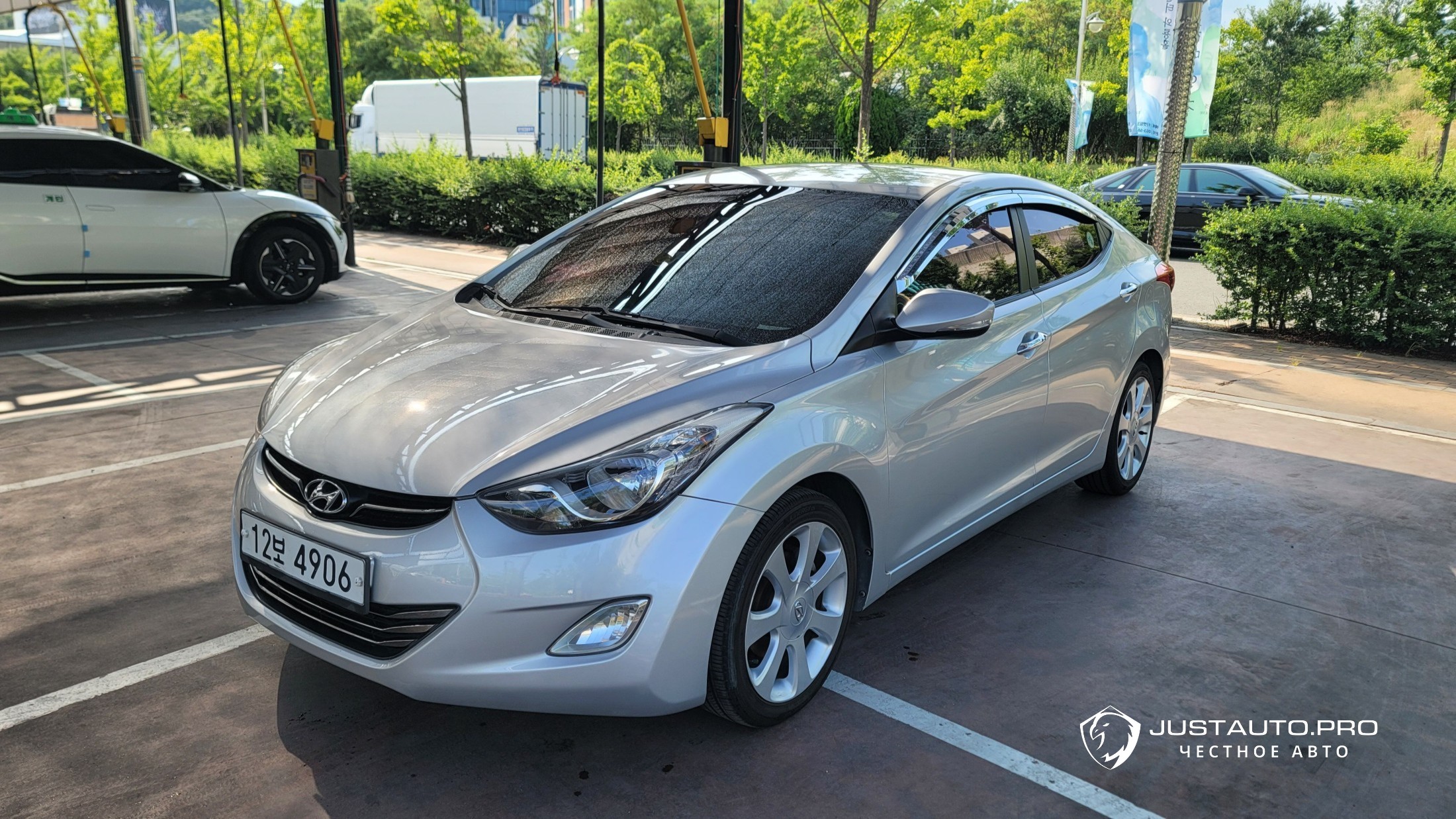 Автомобиль Hyundai AVANTE