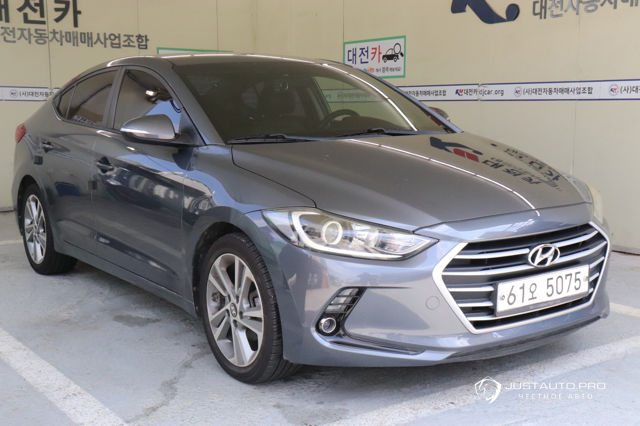 Автомобиль Hyundai AVANTE