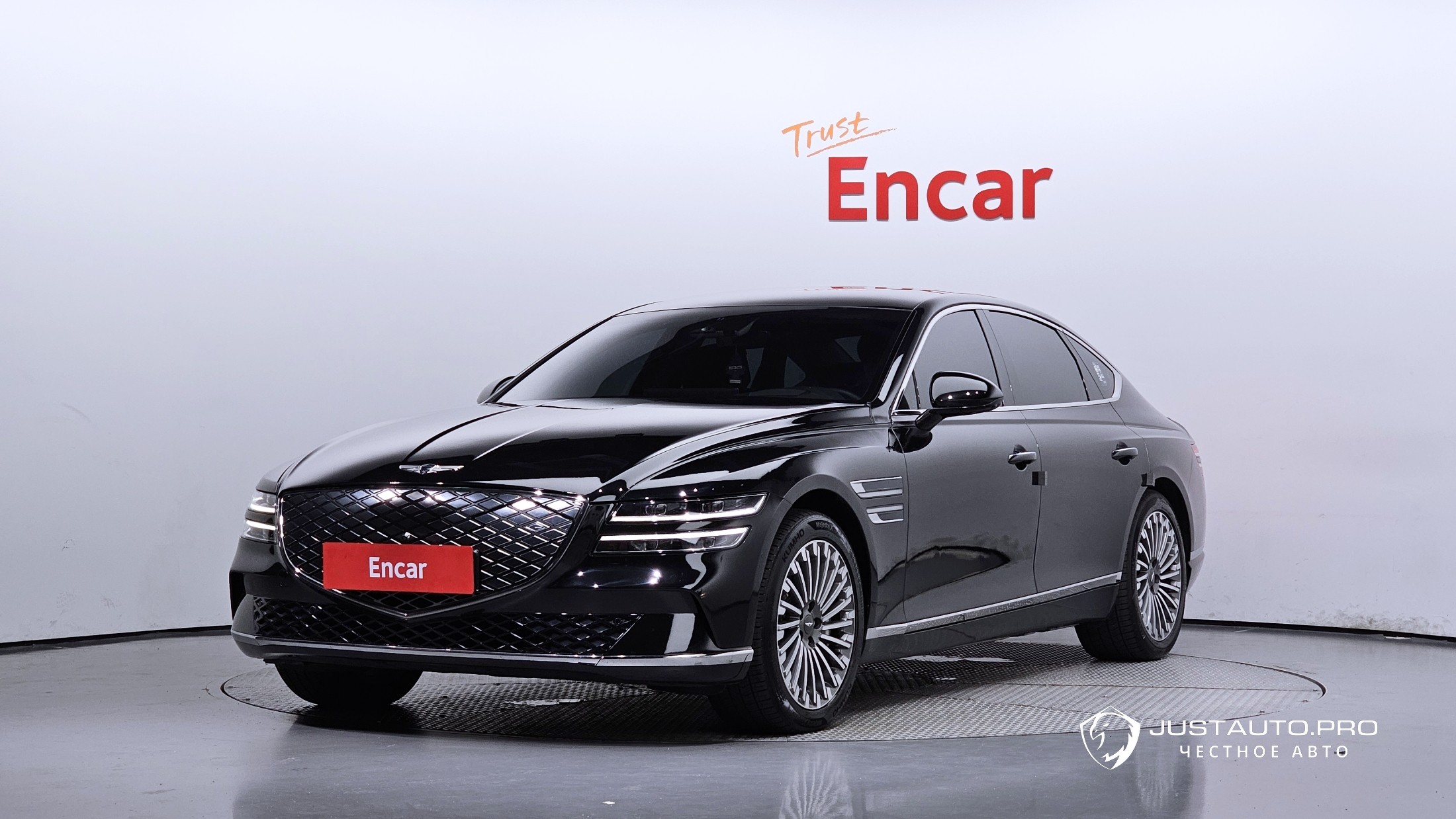 Автомобиль Genesis G80