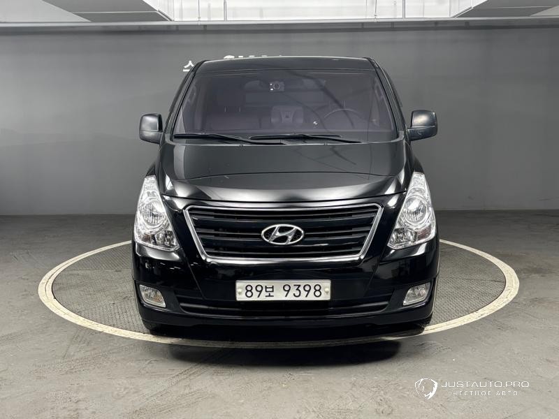 Автомобиль Hyundai Starex