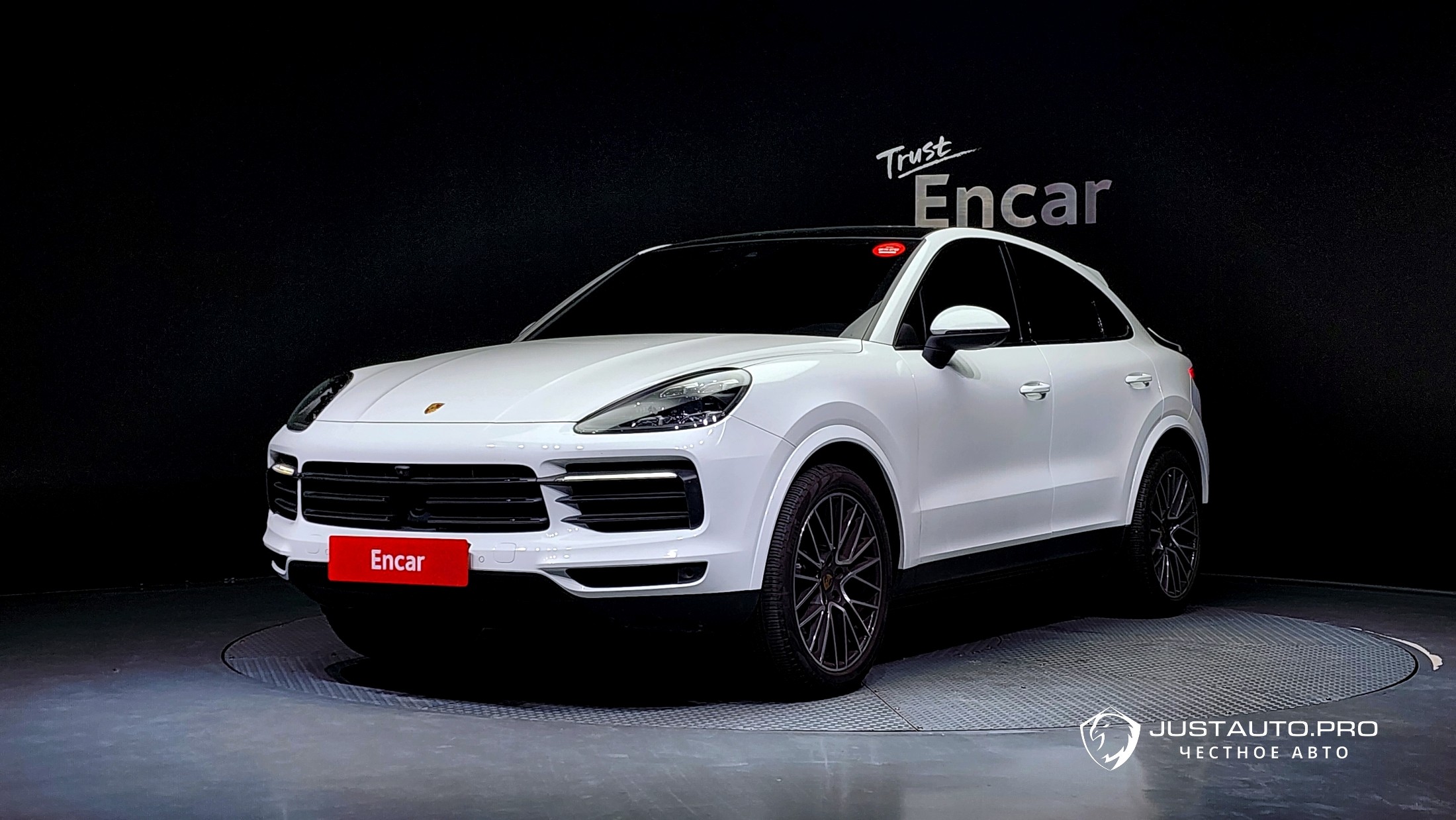 Автомобиль Porsche Cayenne