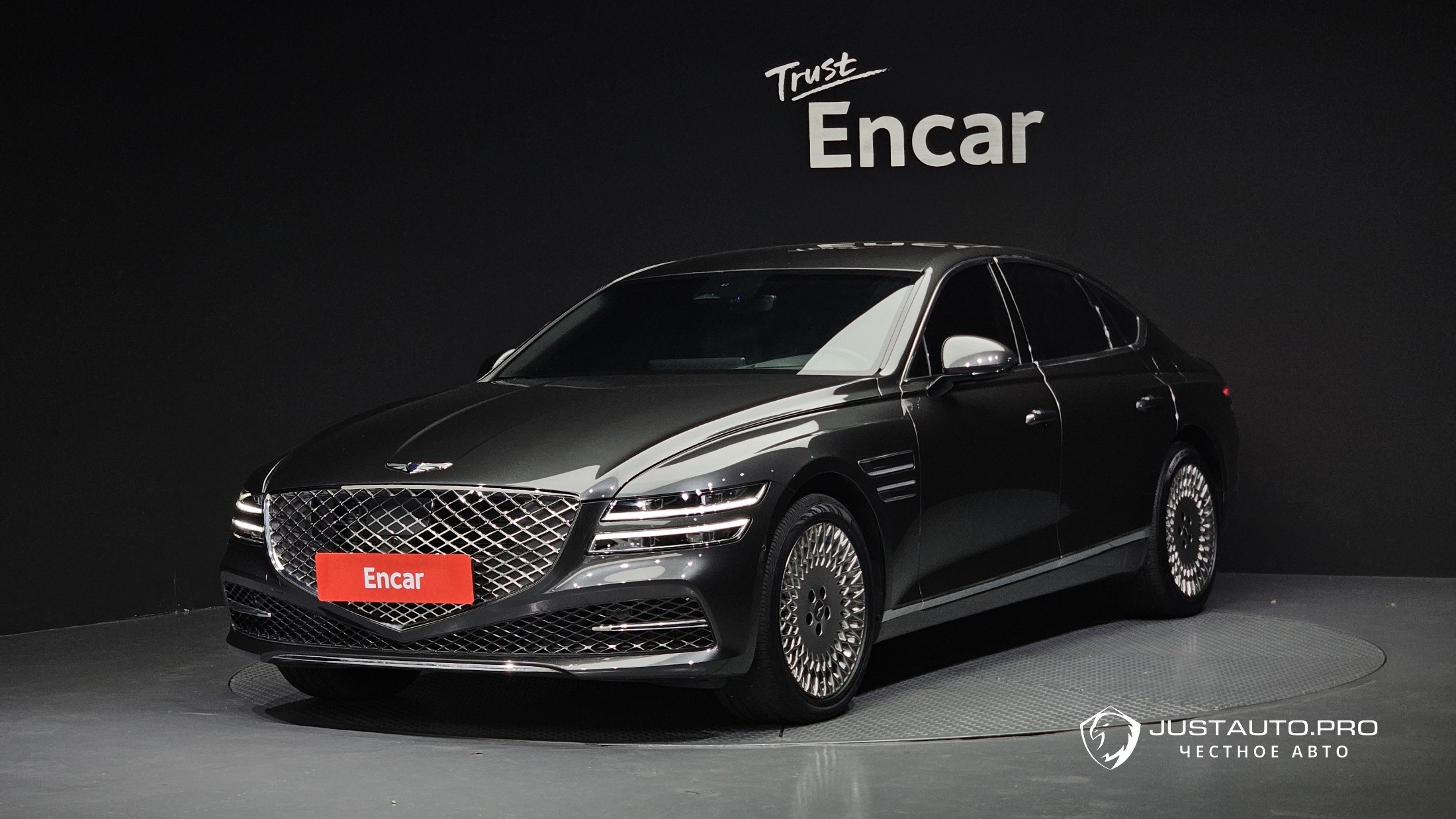 Автомобиль Genesis G80