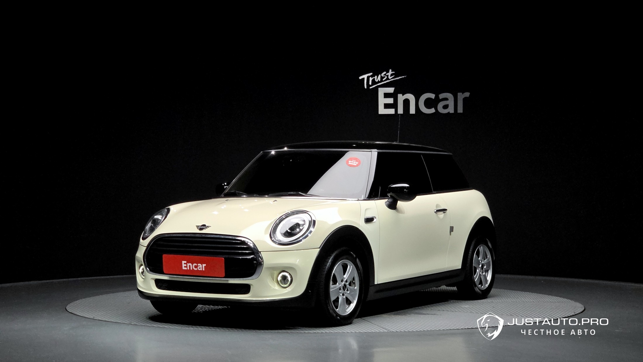 Автомобиль Mini Cooper