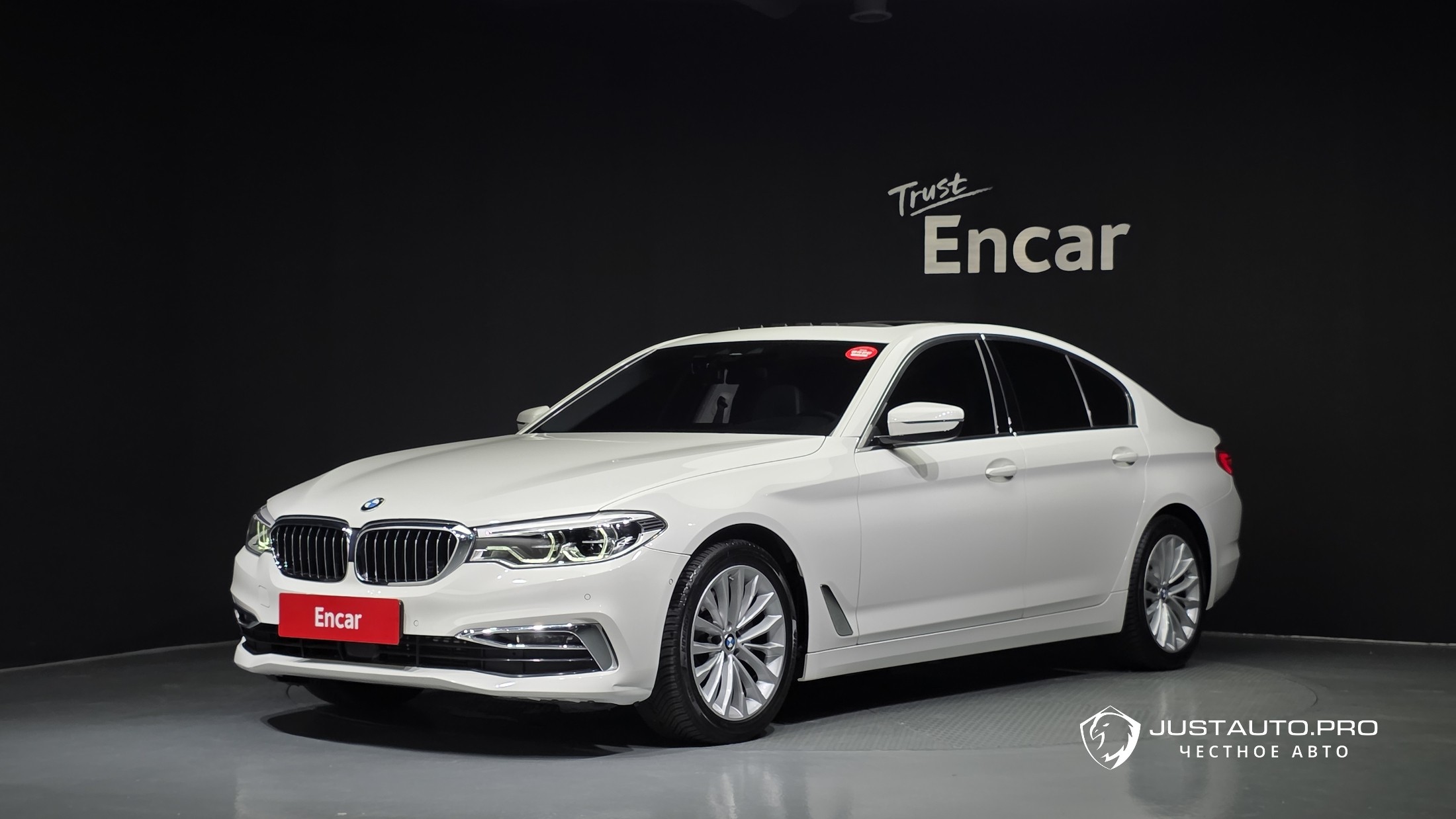 Автомобиль BMW 5-Series