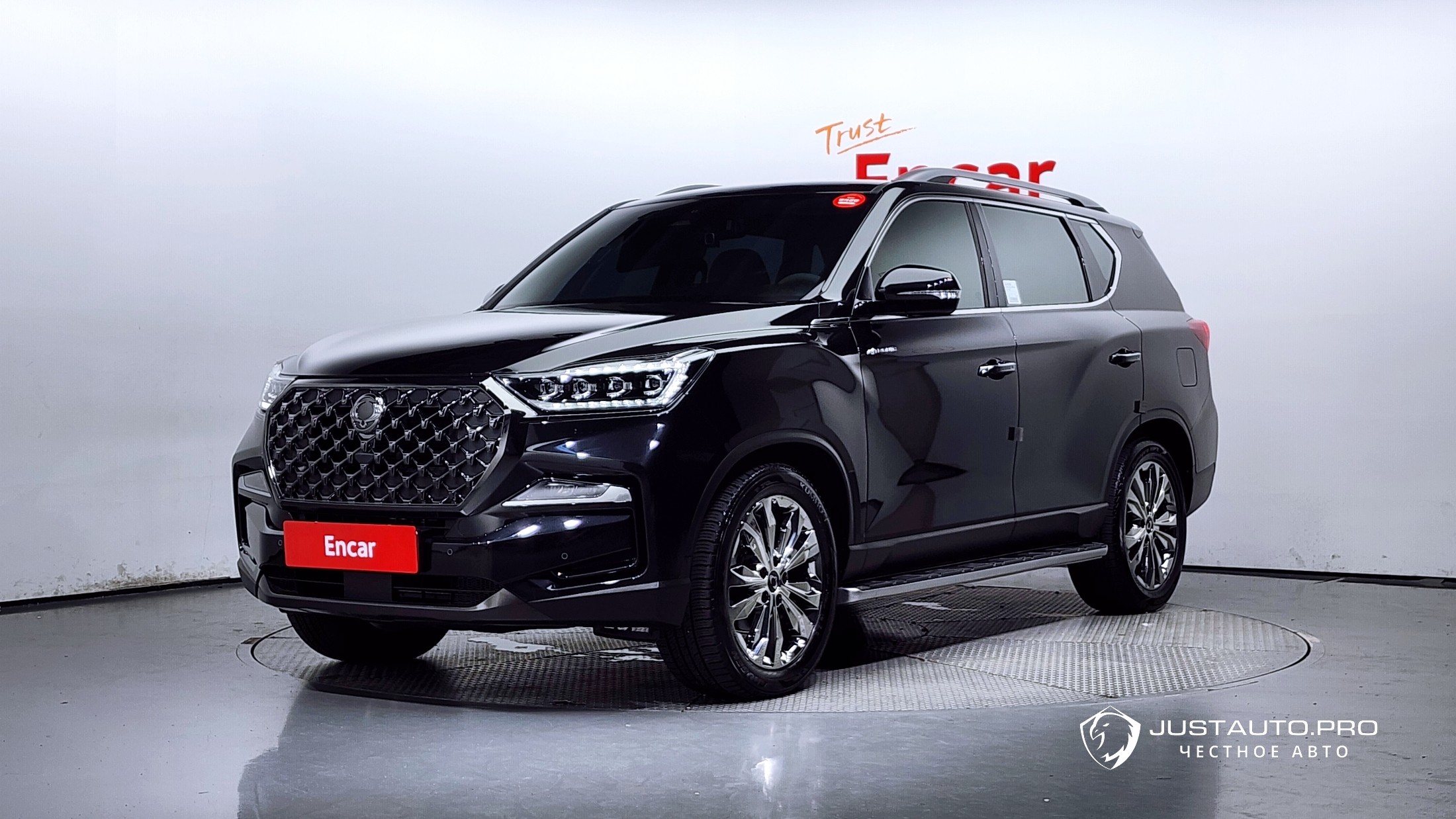 Автомобиль KG_Mobility_Ssangyong Rexton