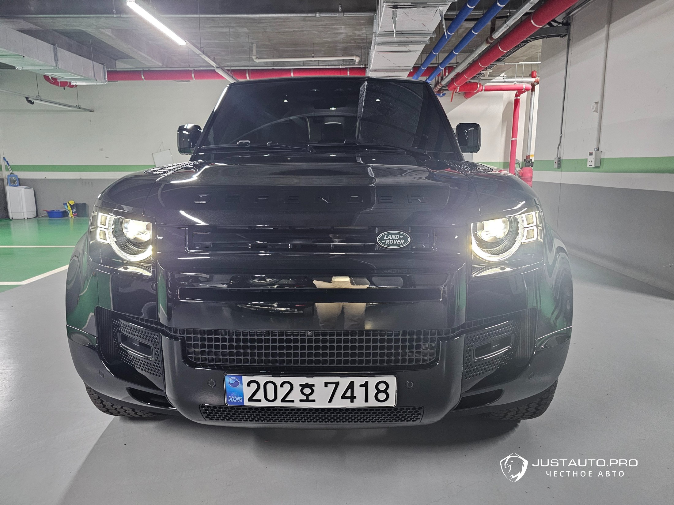 Автомобиль Land Rover Defender
