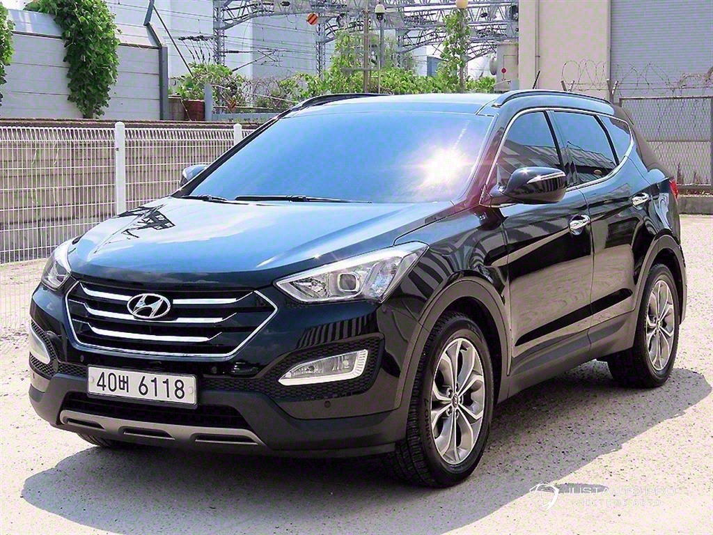 Автомобиль Hyundai Santafe