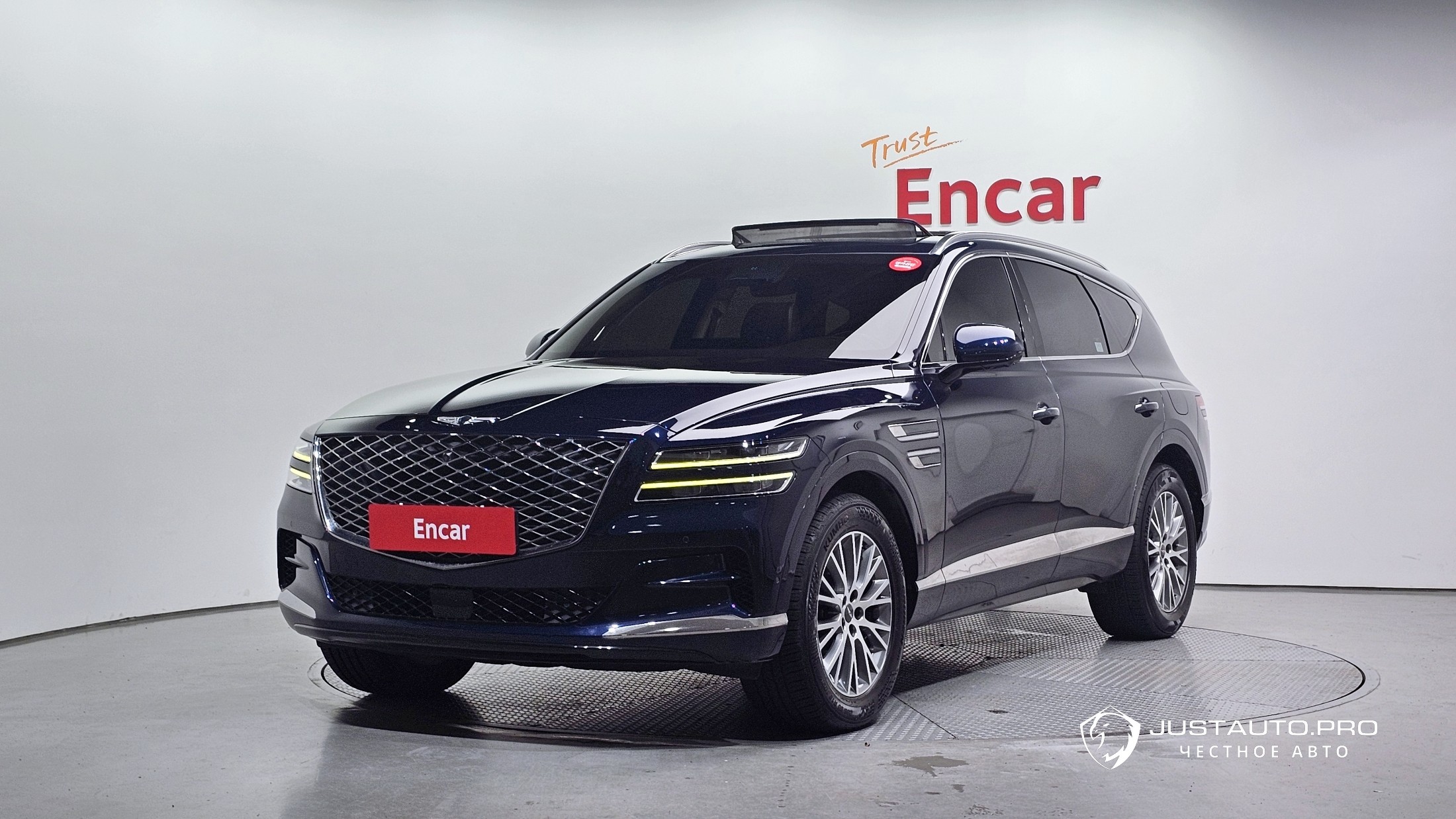 Автомобиль Genesis GV80