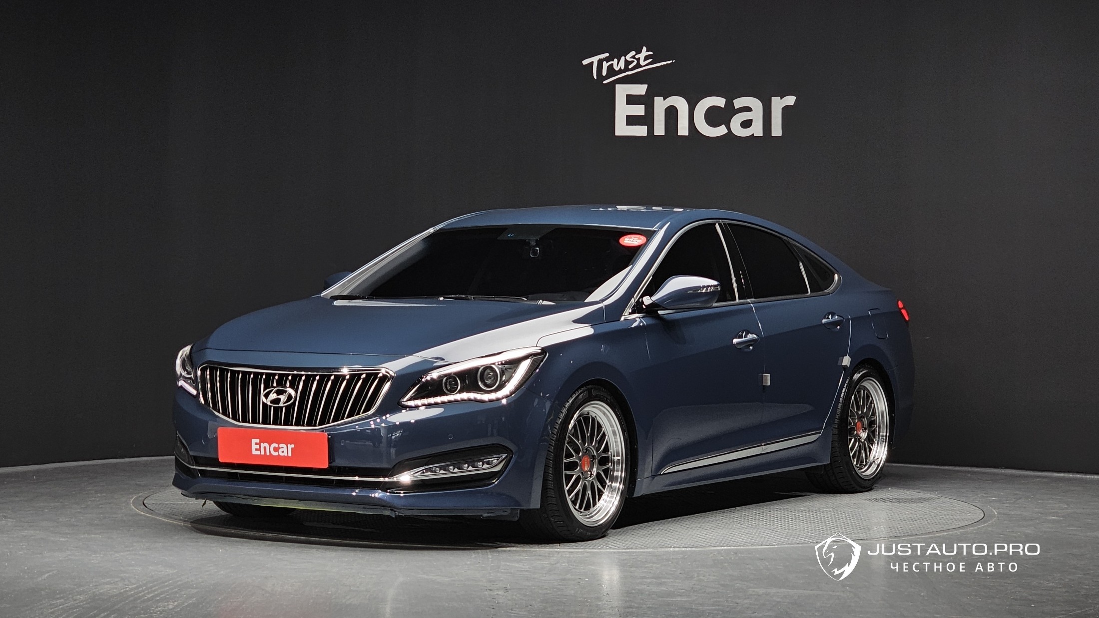 Автомобиль Hyundai Aslan