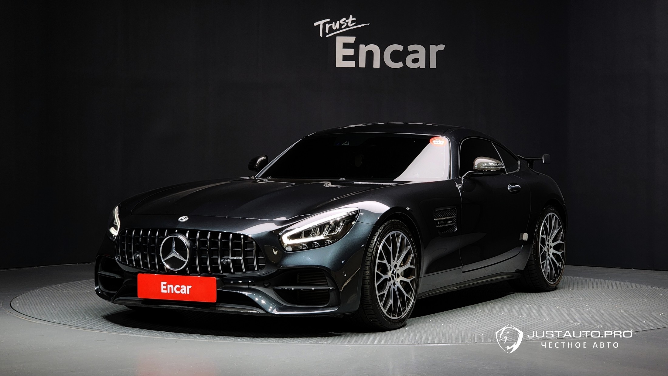 Автомобиль Mercedes-Benz AMG GT