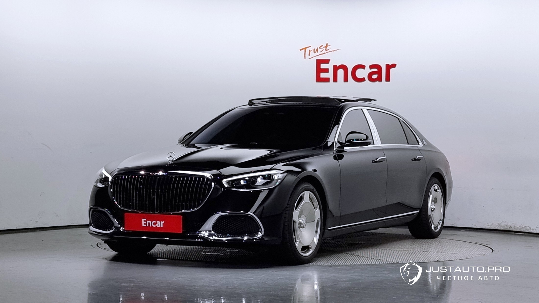 Автомобиль Mercedes-Benz S-Class