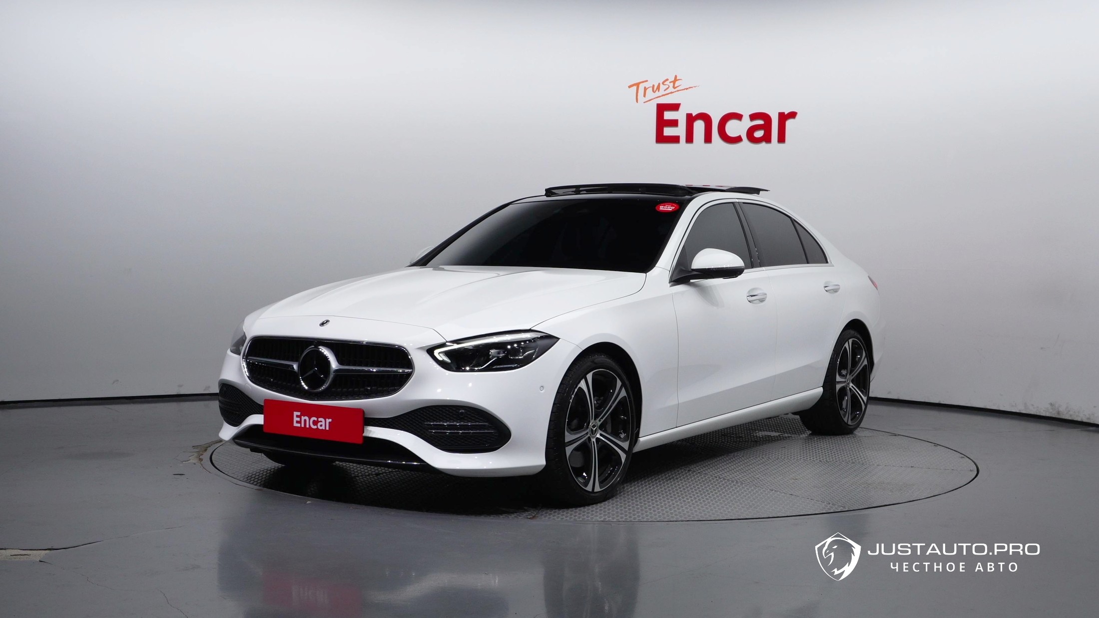 Автомобиль Mercedes-Benz C-Class