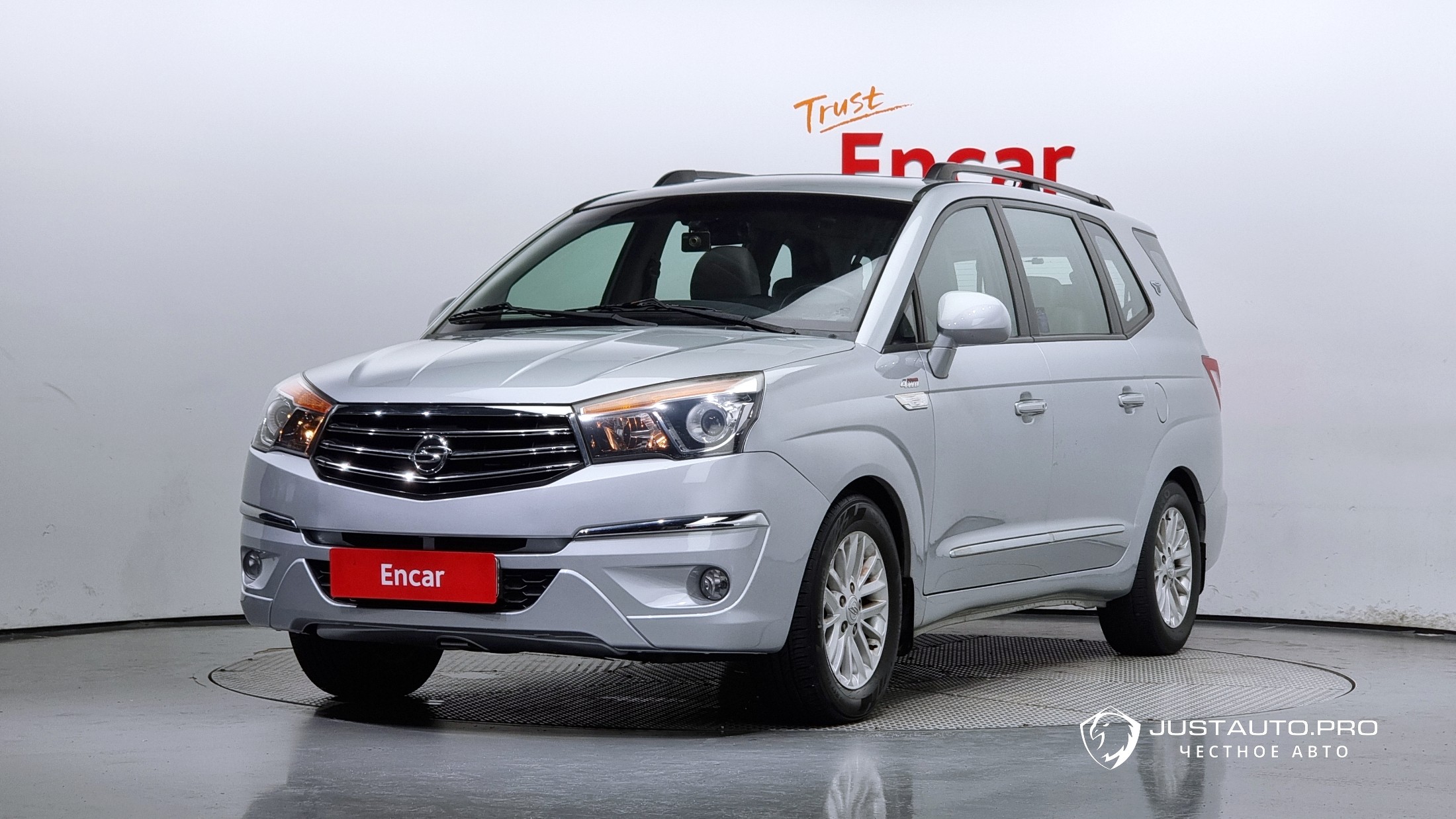Автомобиль KG_Mobility_Ssangyong KORANDO