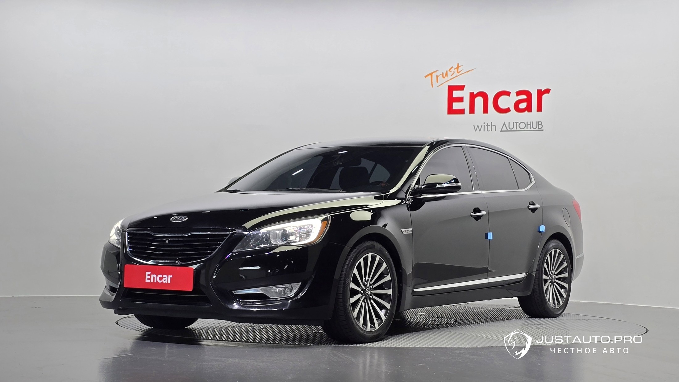 Автомобиль Kia K7