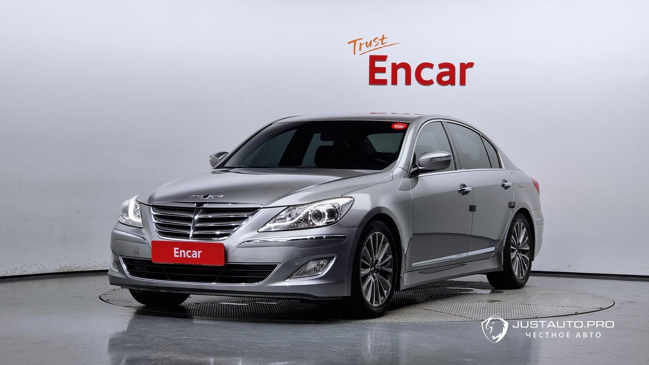 Автомобиль Hyundai Genesis