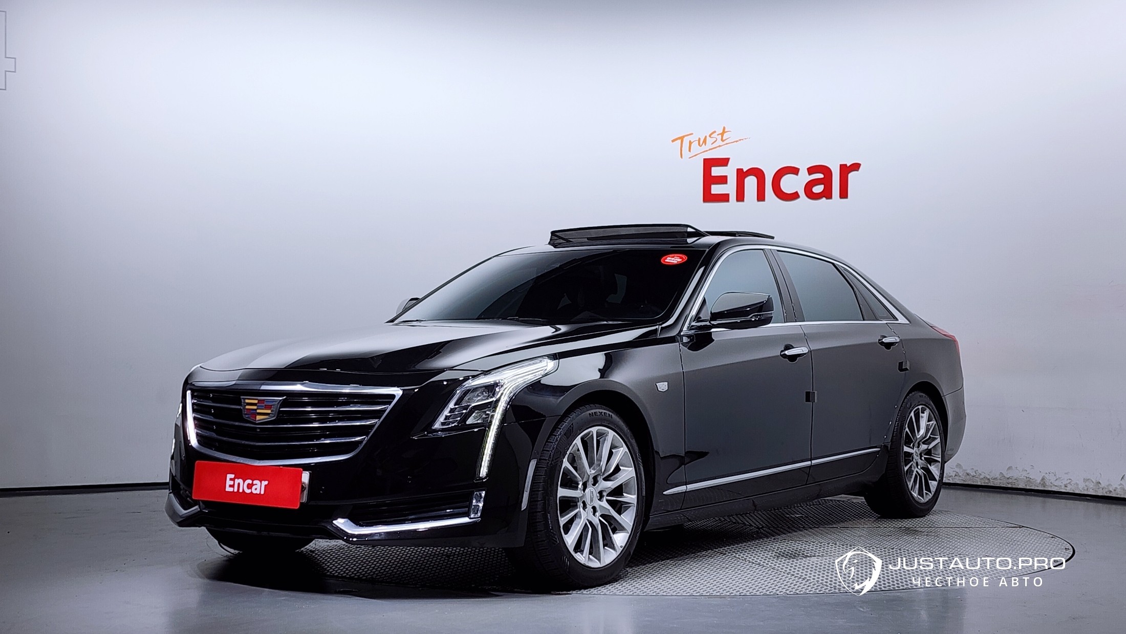 Автомобиль Cadillac CT6