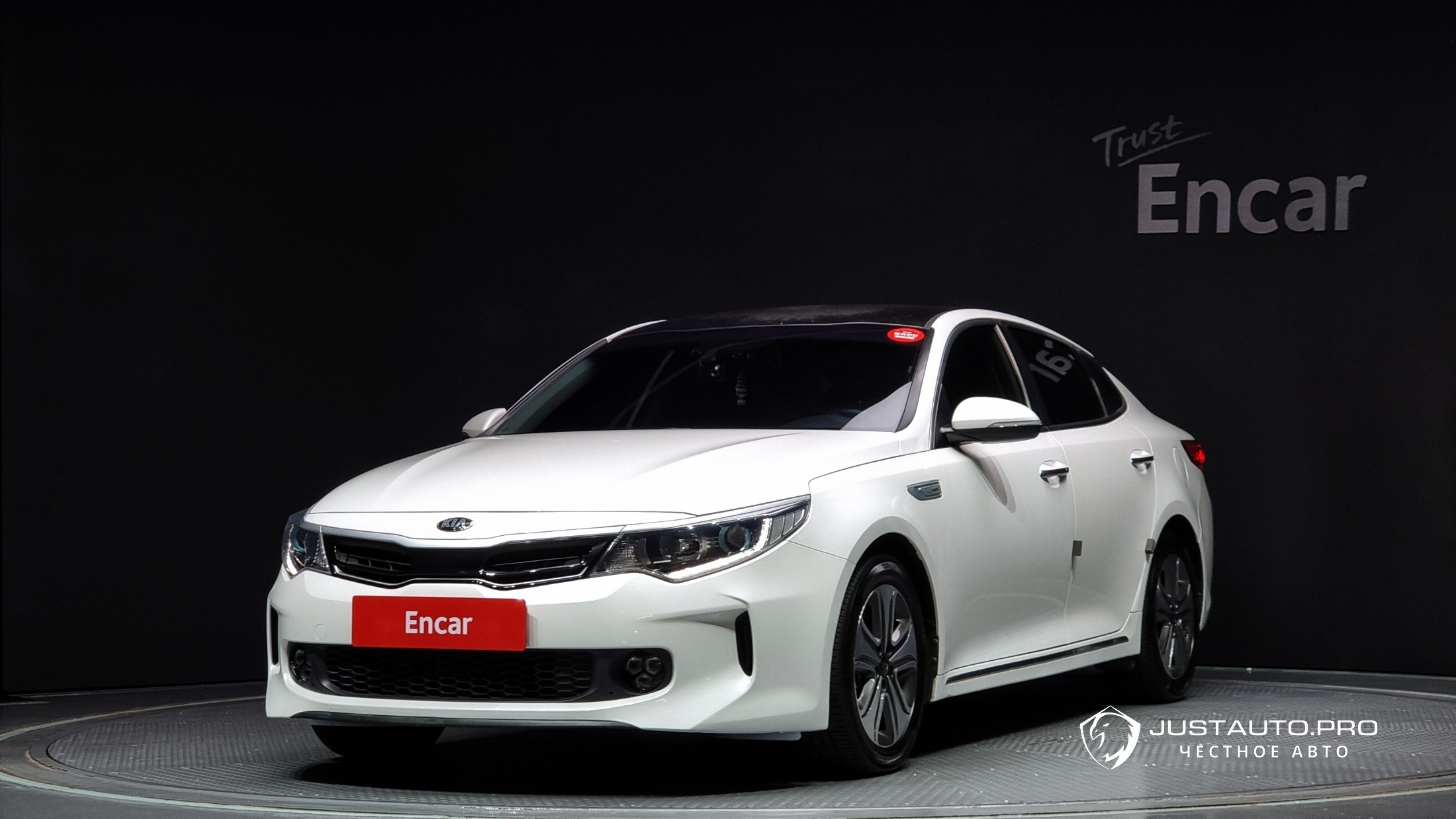 Автомобиль Kia K5