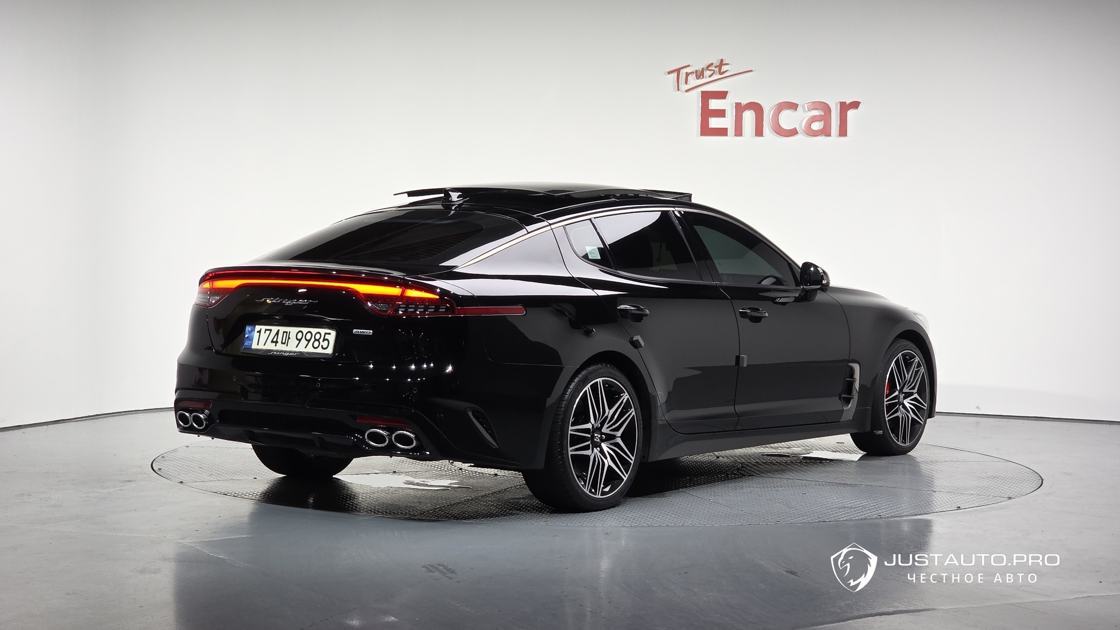 Автомобиль Kia Stinger