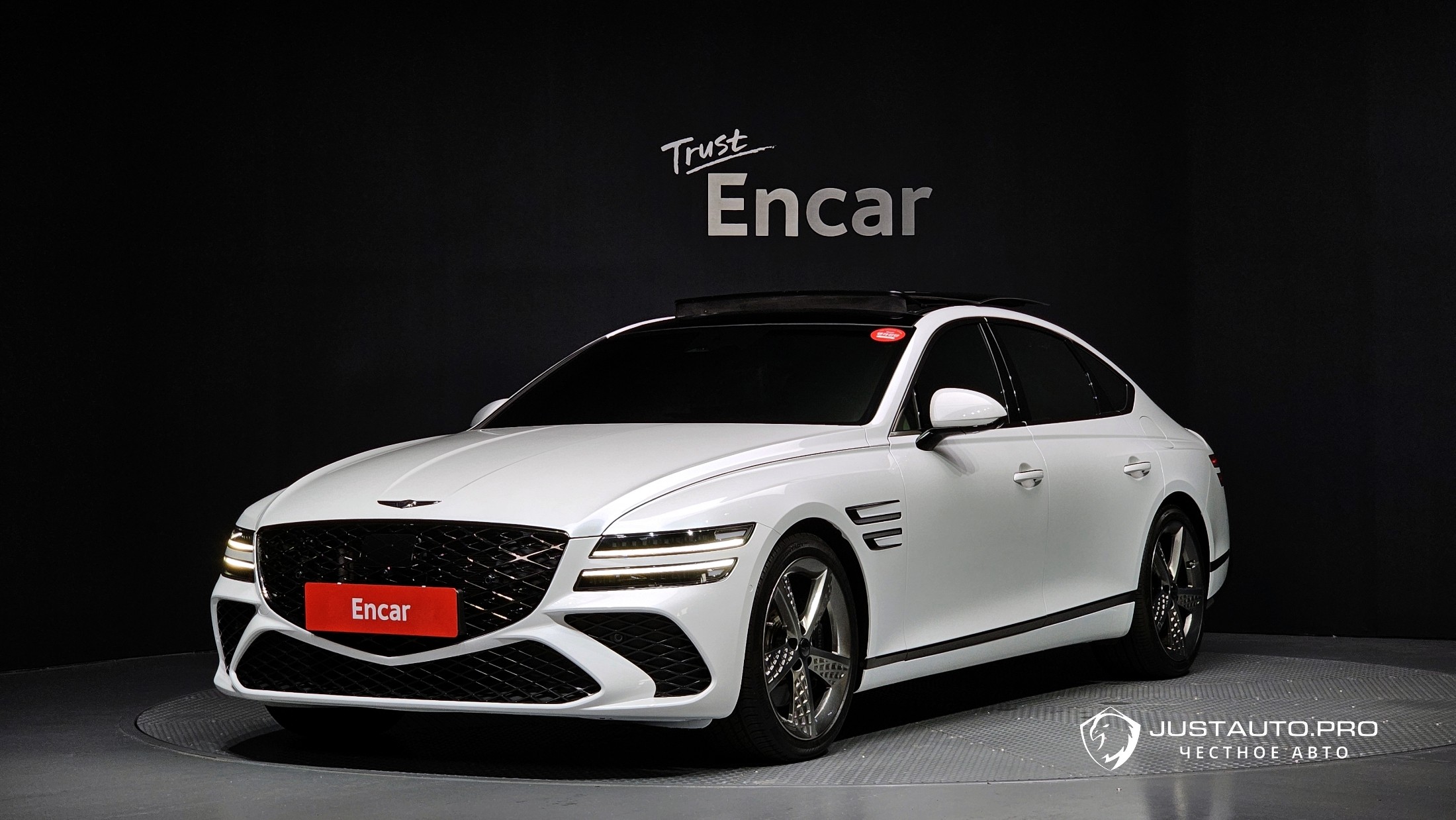 Автомобиль Genesis G80