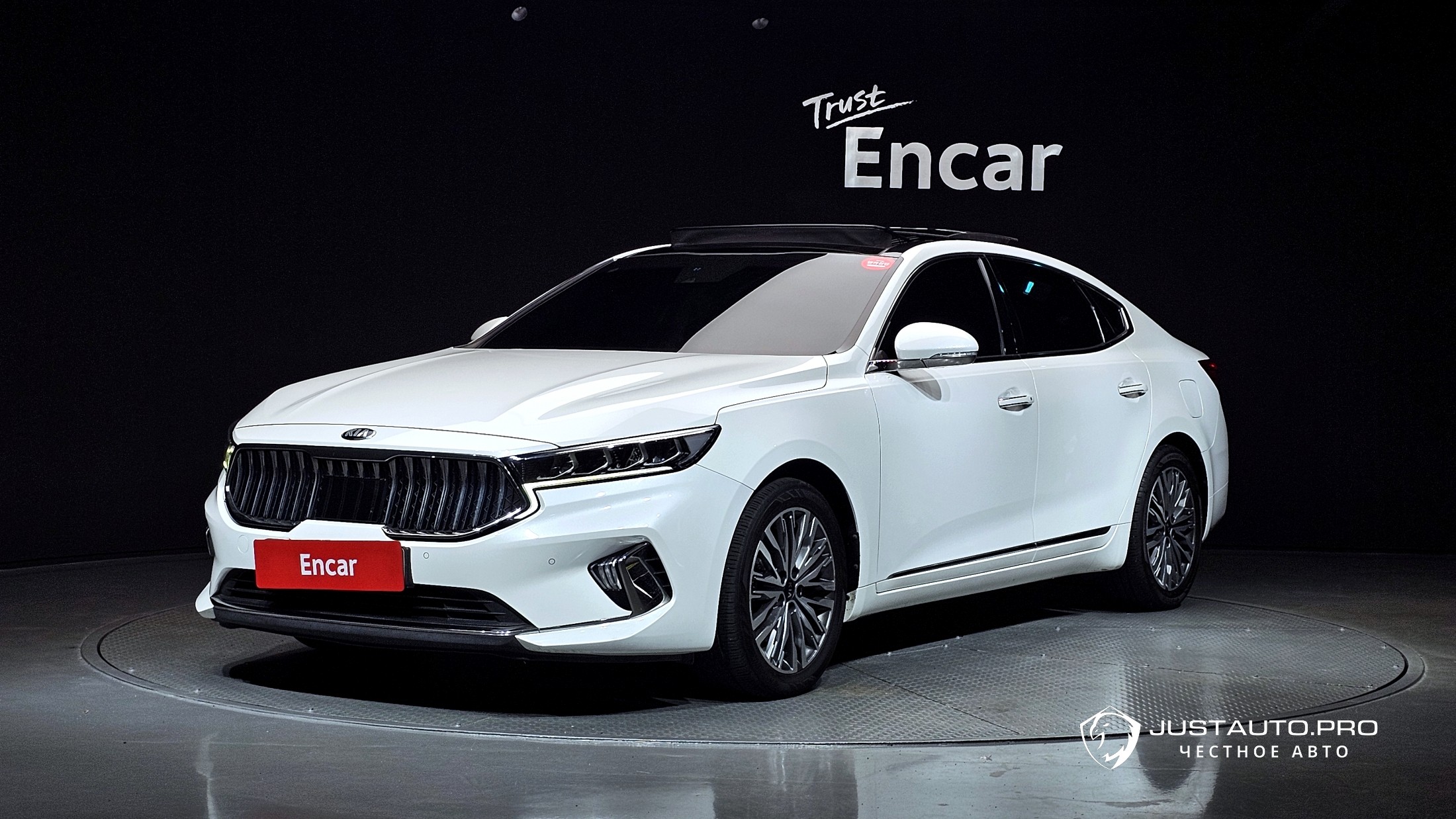 Автомобиль Kia K7