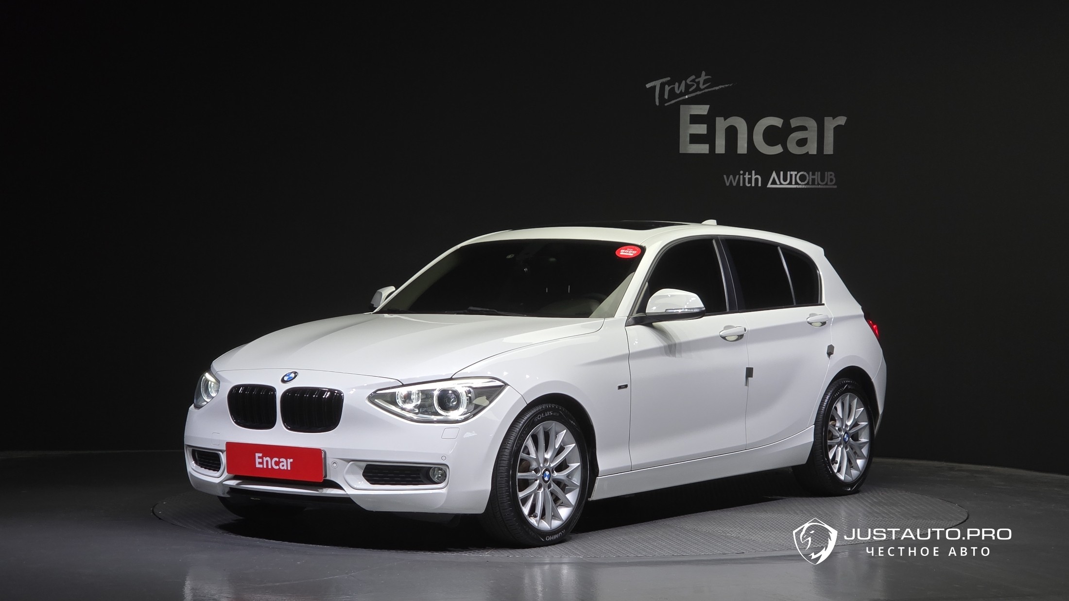 Автомобиль BMW 1-Series