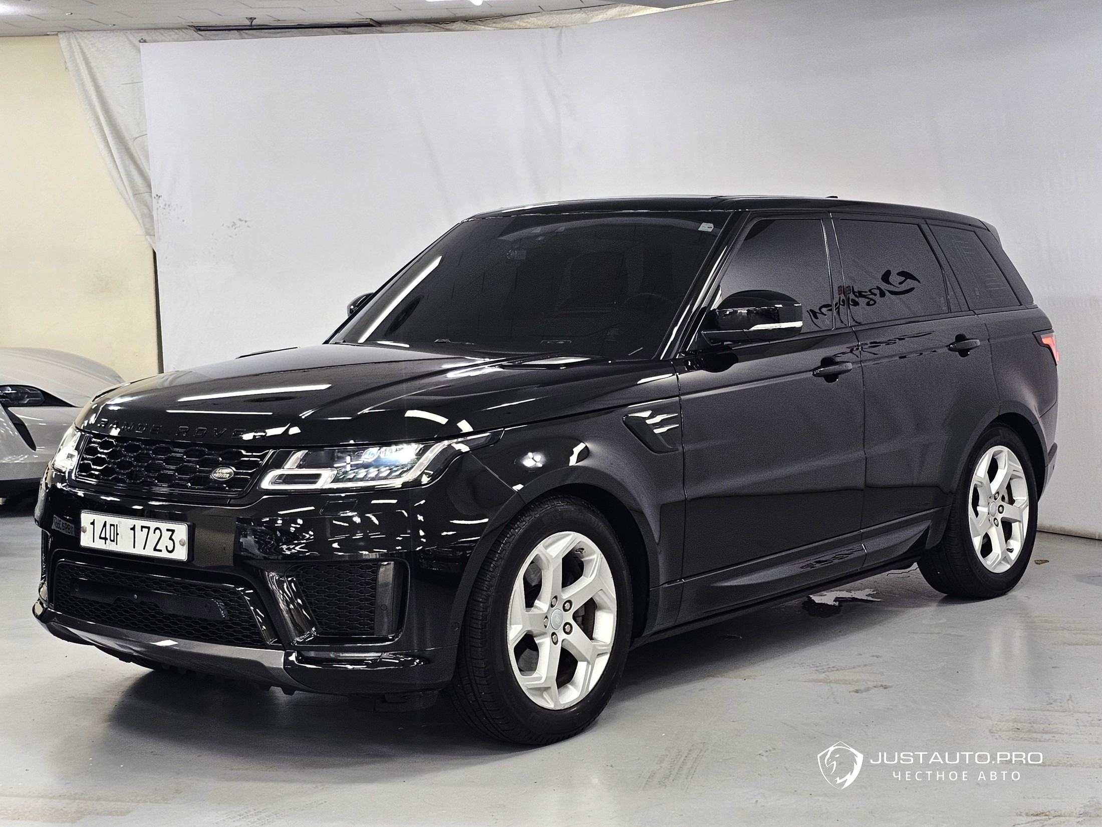 Автомобиль Land Rover Range Rover Sport