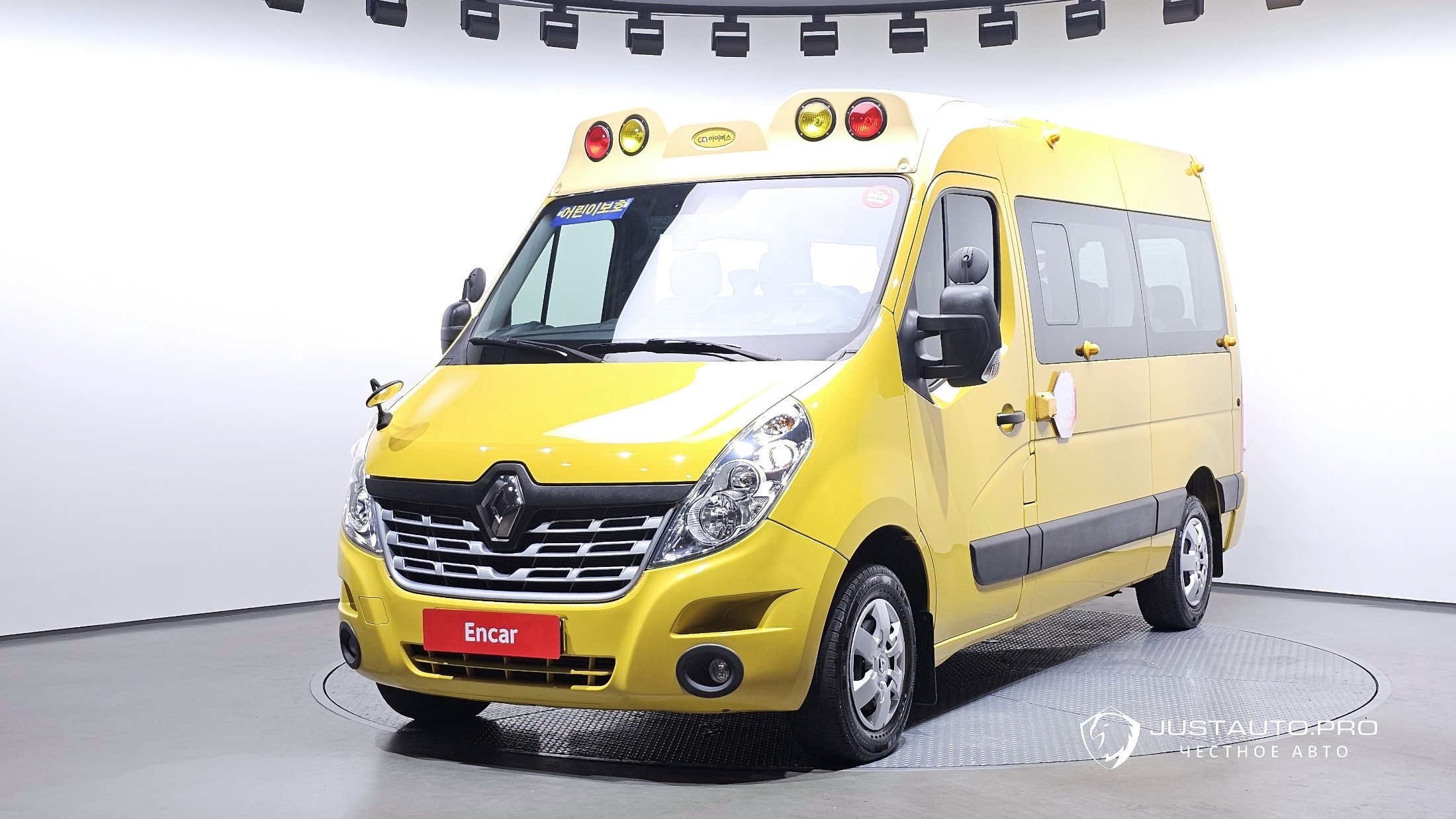 Автомобиль Renault-KoreaSamsung Master