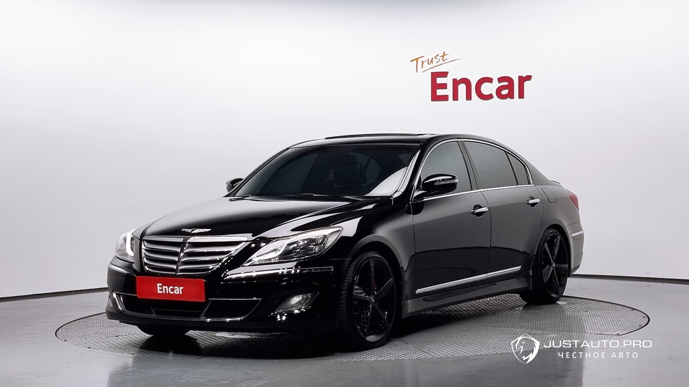 Автомобиль Hyundai Genesis