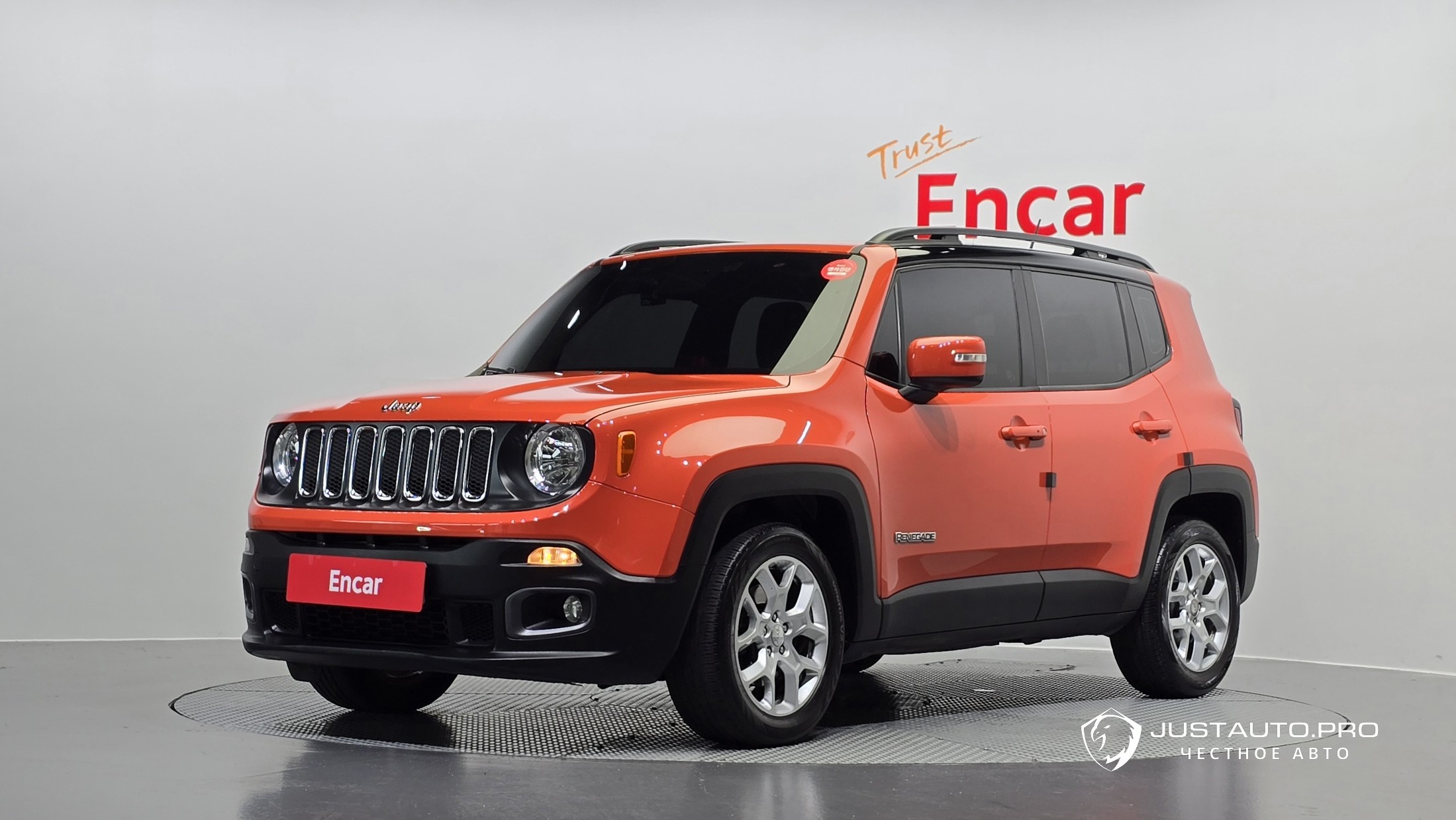 Автомобиль Jeep Renegade