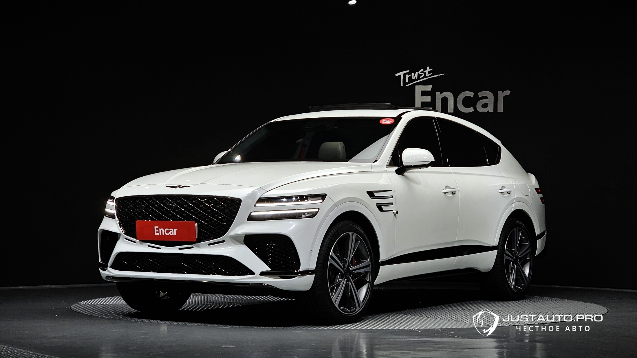 Автомобиль Genesis GV80