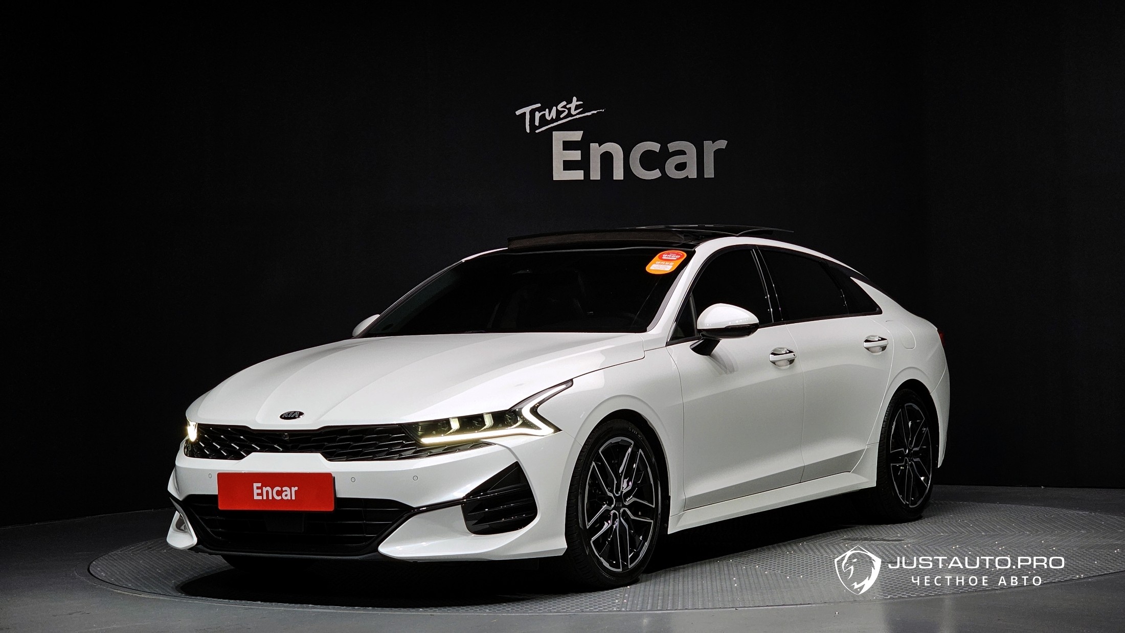 Автомобиль Kia K5