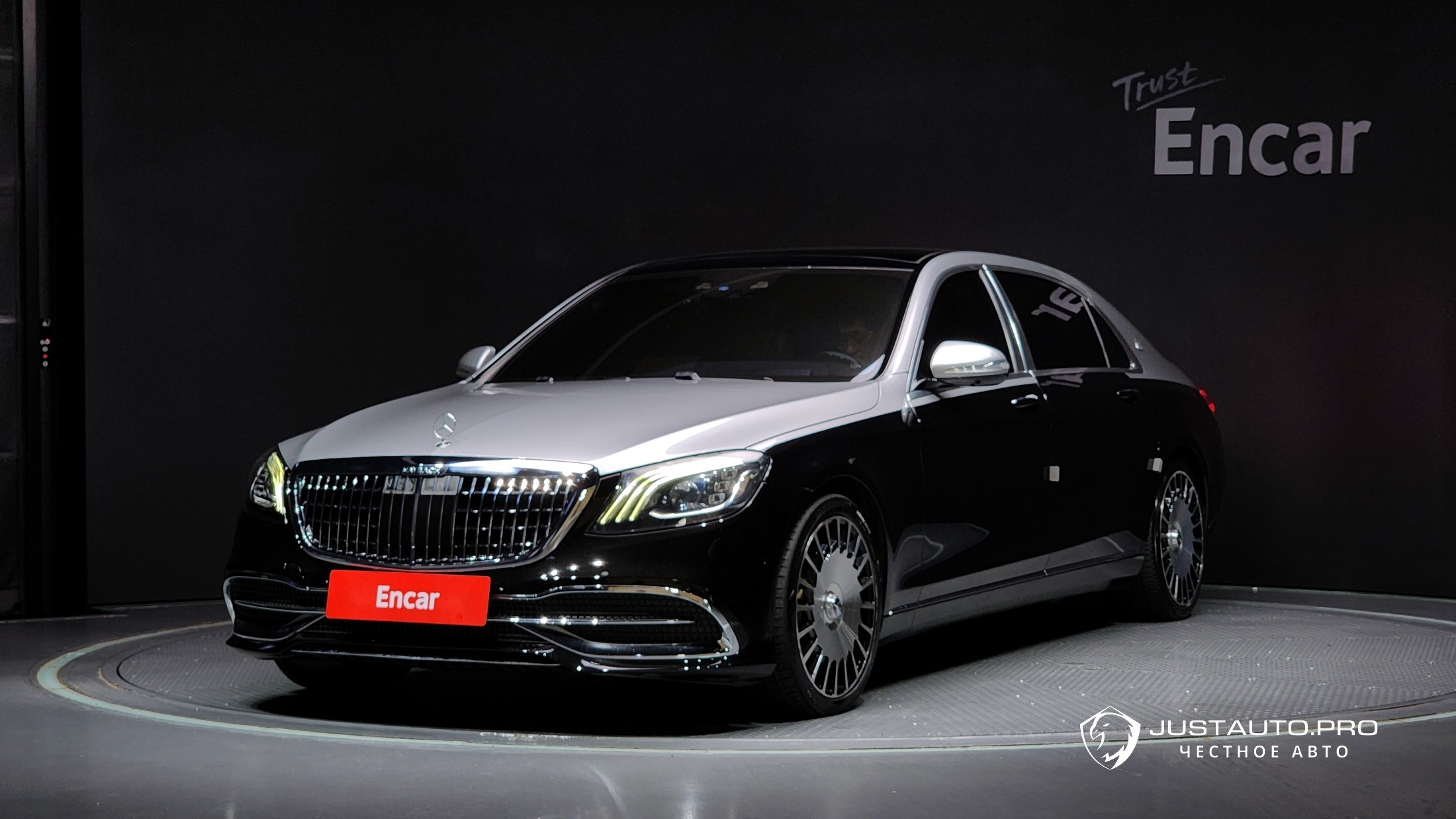 Автомобиль Mercedes-Benz S-Class