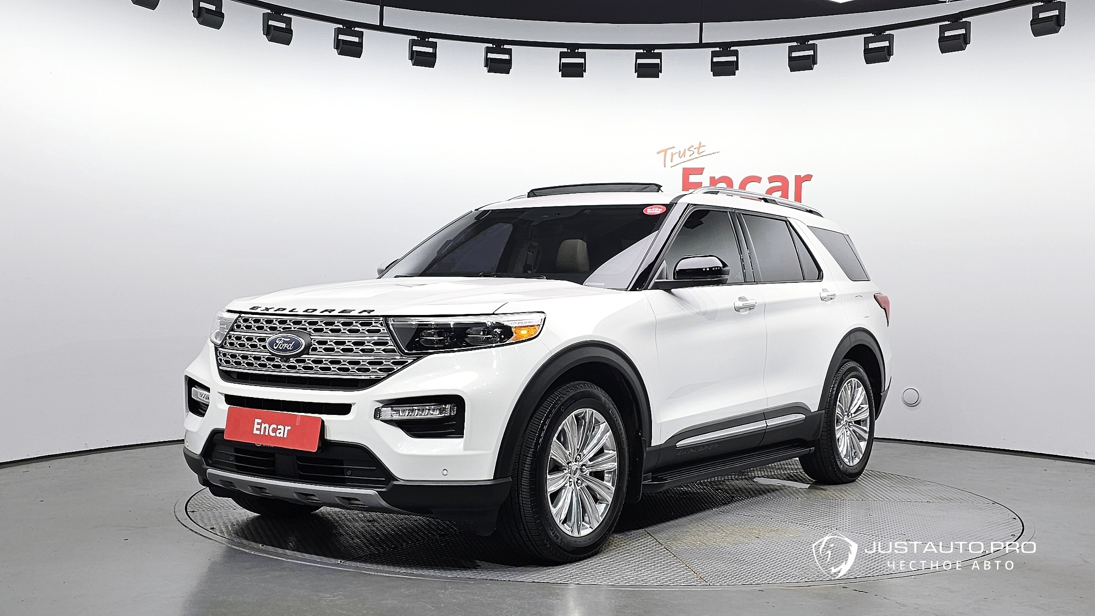 Автомобиль Ford Explorer